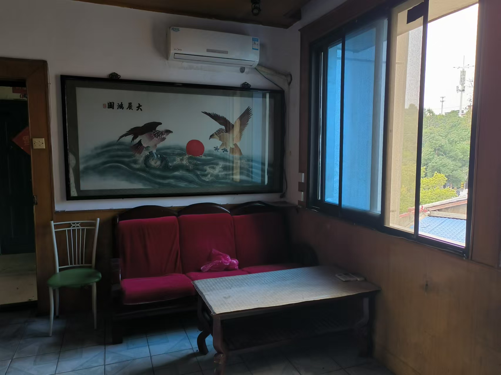 洪家村社区(卫生监督局家属区)  3室2厅1卫    1000.0元/月 洪家村社区(卫生监督局家属区)  3室2厅1卫    1000.0元/月室内图