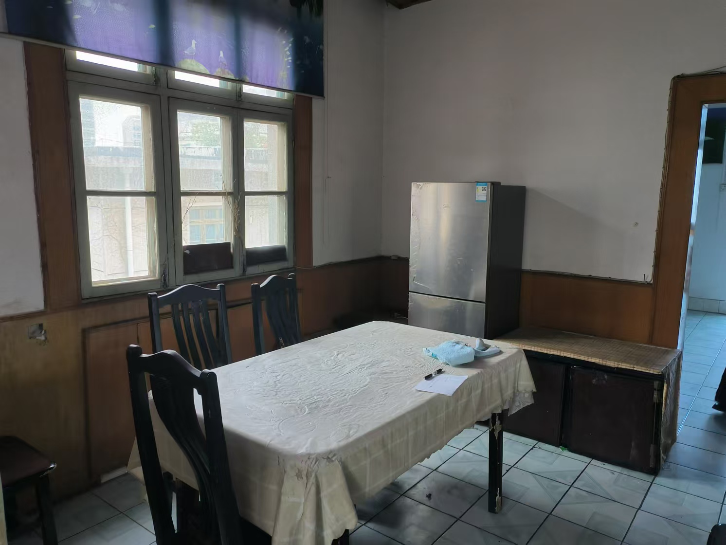 洪家村社区(卫生监督局家属区)  3室2厅1卫    1000.0元/月 洪家村社区(卫生监督局家属区)  3室2厅1卫    1000.0元/月室内图