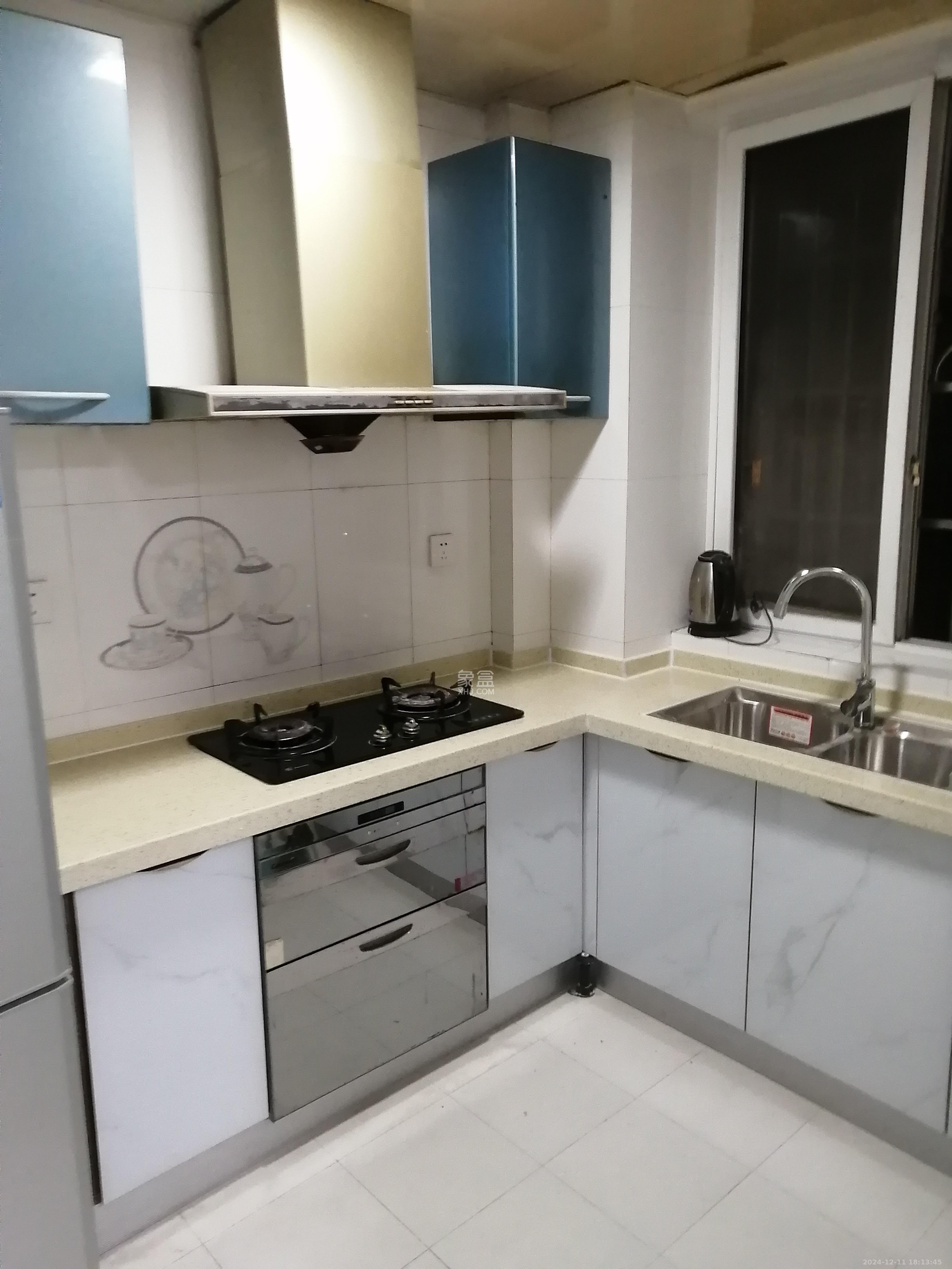 黄荆小区 3室1厅1卫 2500.0元/月 黄荆小区 3室1厅1卫 2500.0元/月室内图