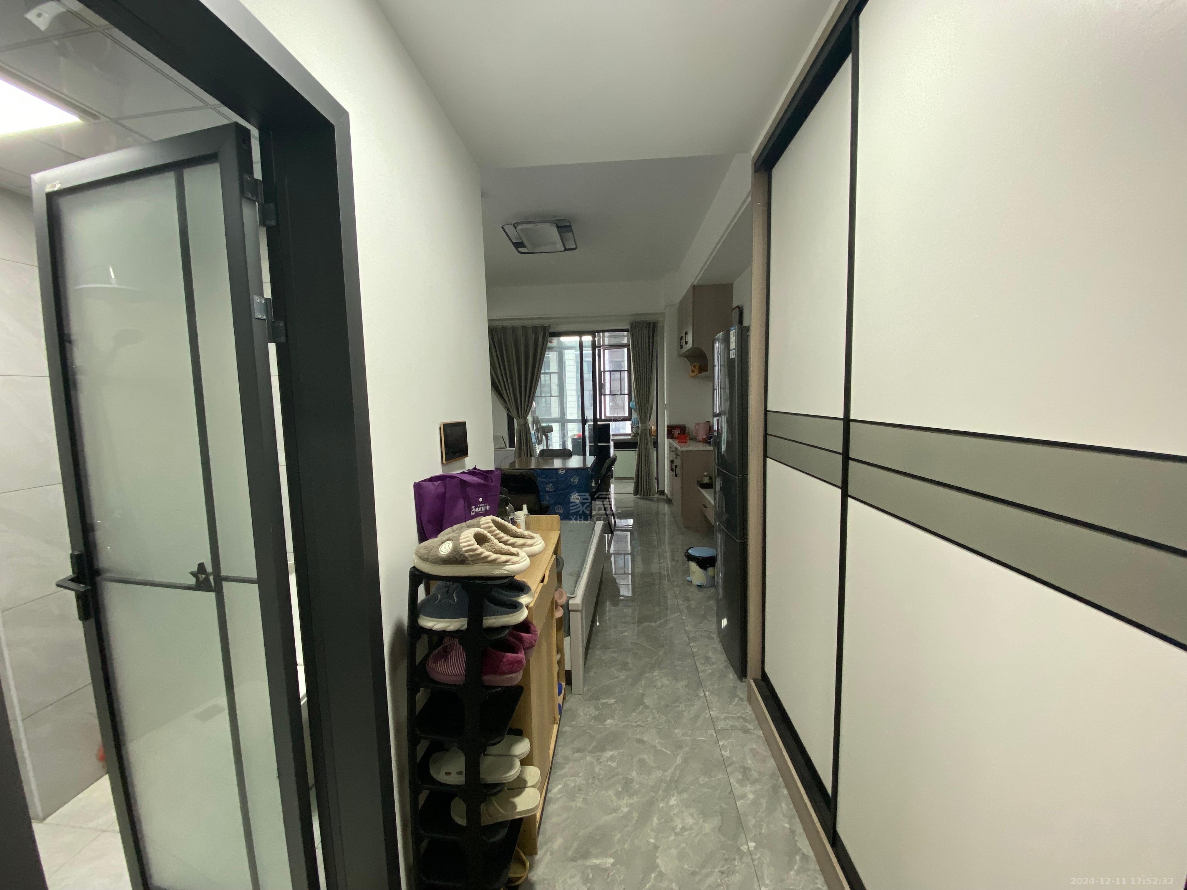 中泰财富湘江 1室1厅1卫 1500.0元/月 中泰财富湘江 1室1厅1卫 1500.0元/月室内图