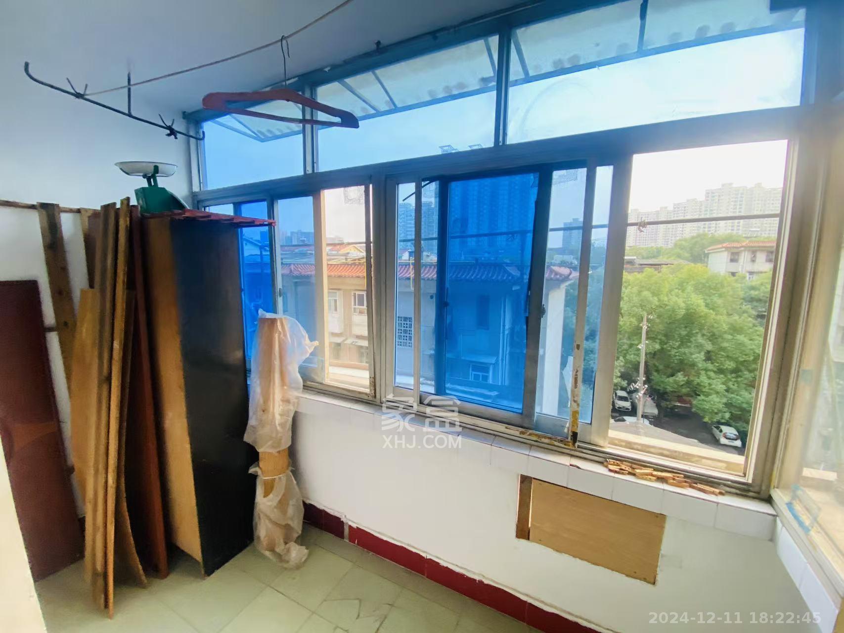 广厦新村  2室1厅1卫    1200.0元/月 广厦新村  2室1厅1卫    1200.0元/月室内图