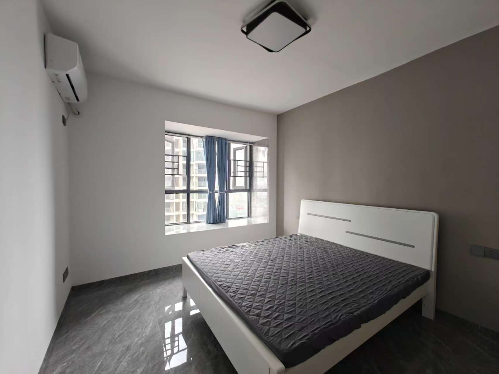 互助小区电梯房 3室2厅2卫 2000.0元/月 互助小区电梯房 3室2厅2卫 2000.0元/月室内图