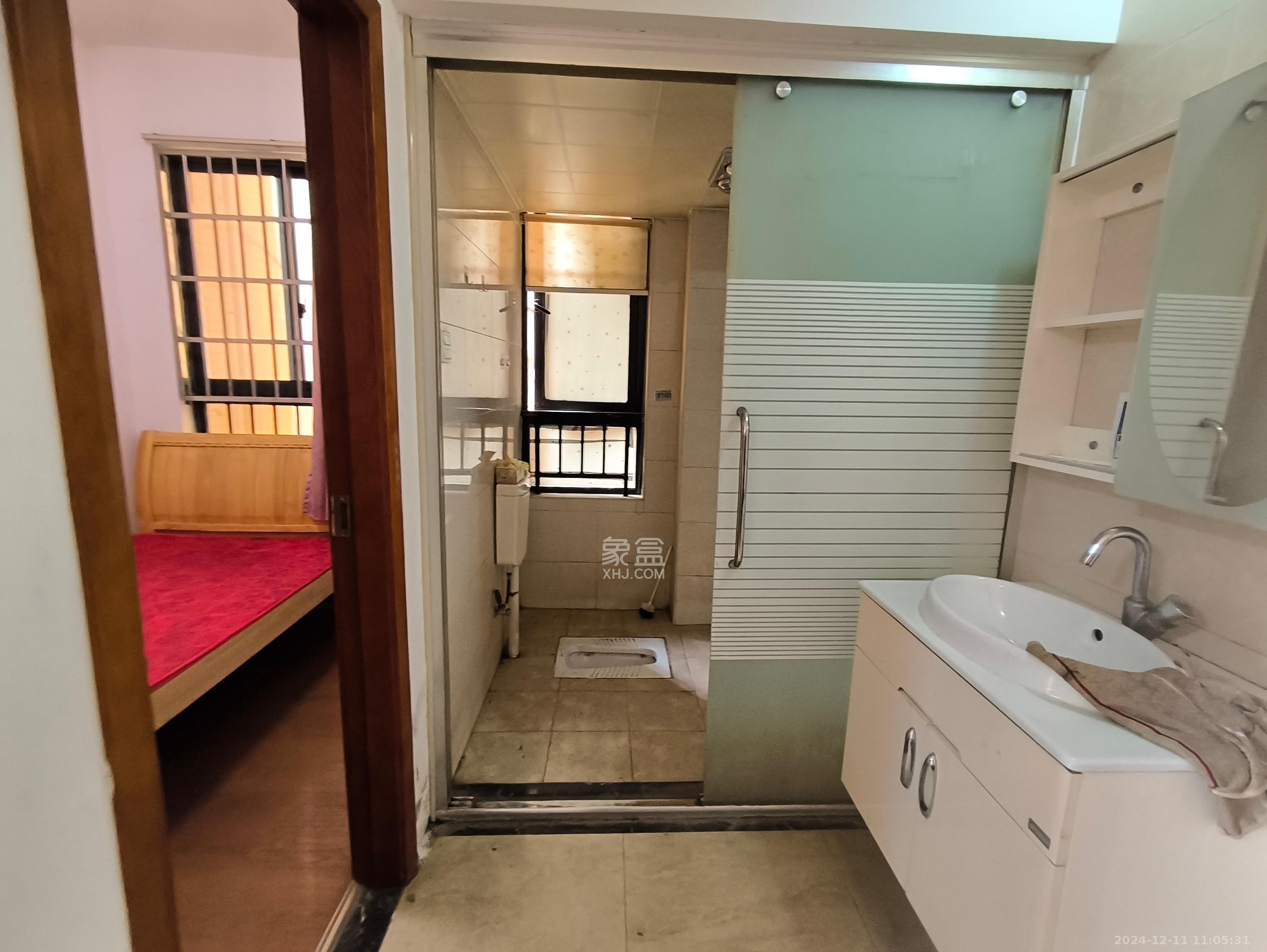 中信凯旋蓝岸(中信新城三期) 3室2厅1卫 2000.0元/月 中信凯旋蓝岸(中信新城三期) 3室2厅1卫 2000.0元/月室内图