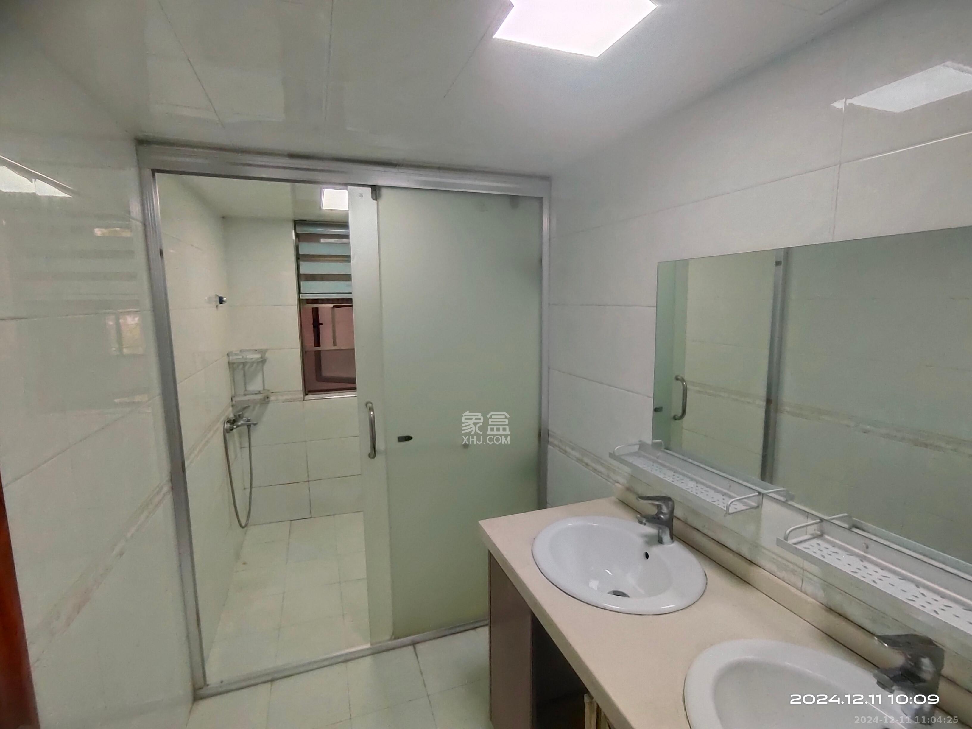 江山帝景雅典 5室2厅2卫 3000.0元/月 江山帝景雅典 5室2厅2卫 3000.0元/月室内图