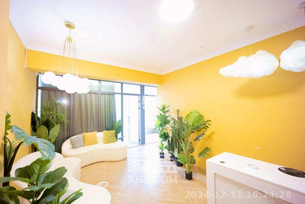 裕南大厦  1室1厅1卫    6000.0元/月 裕南大厦  1室1厅1卫    6000.0元/月室内图