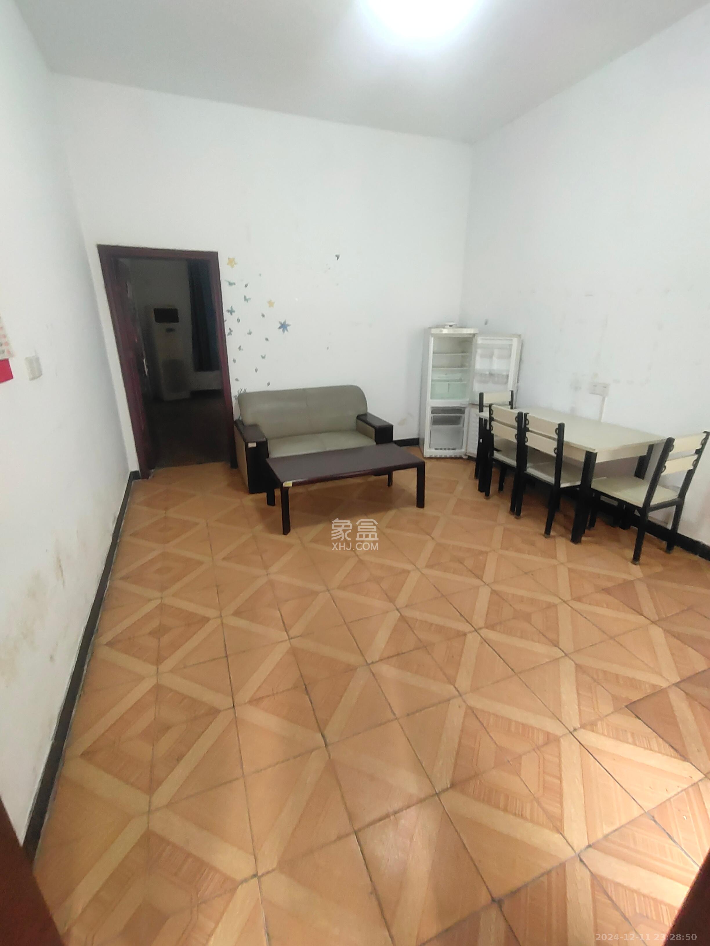 怡景民居 2室2厅1卫 2000.0元/月 怡景民居 2室2厅1卫 2000.0元/月室内图