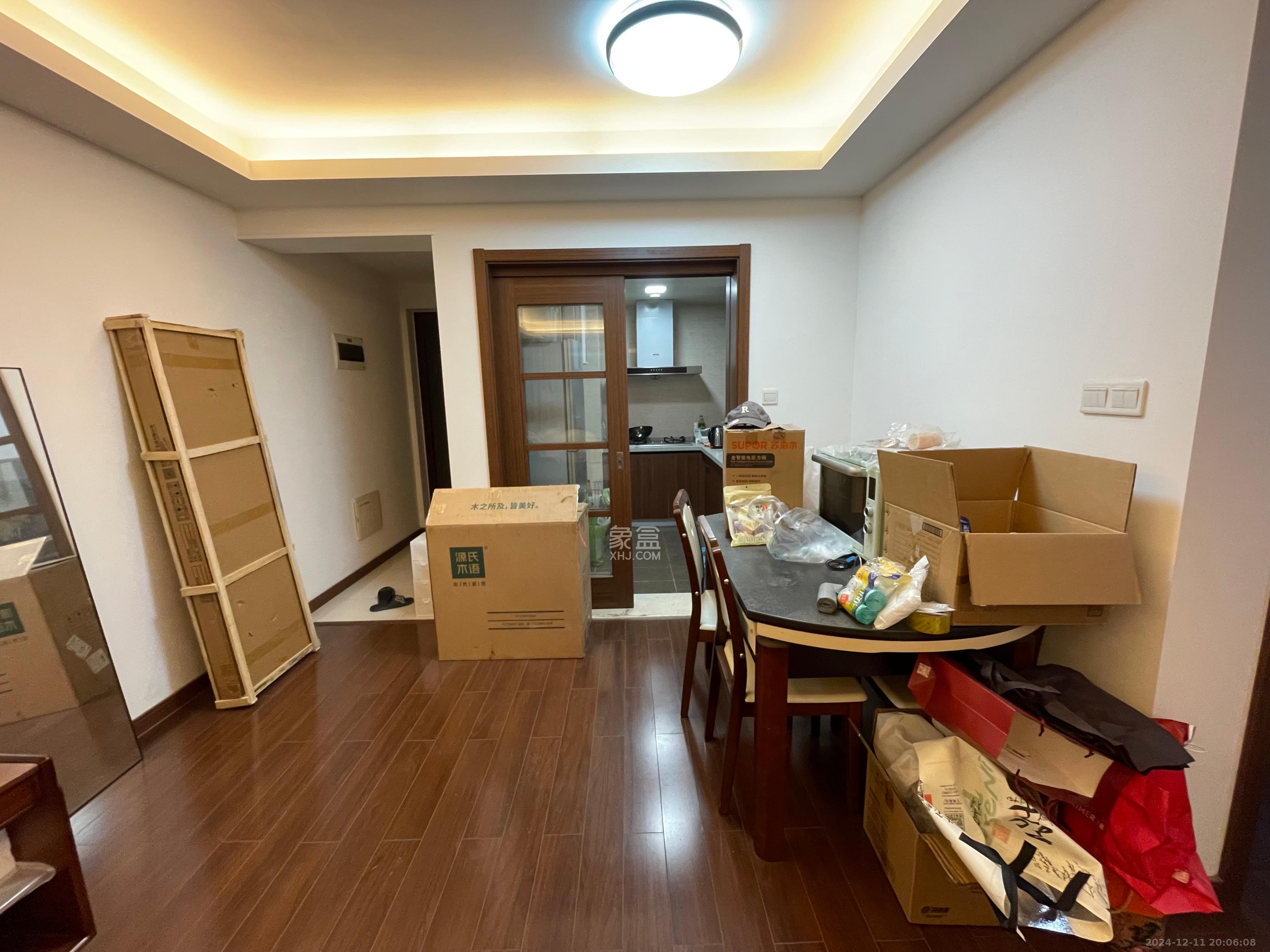 万科里金域滨江  3室2厅1卫    3200.0元/月室内图