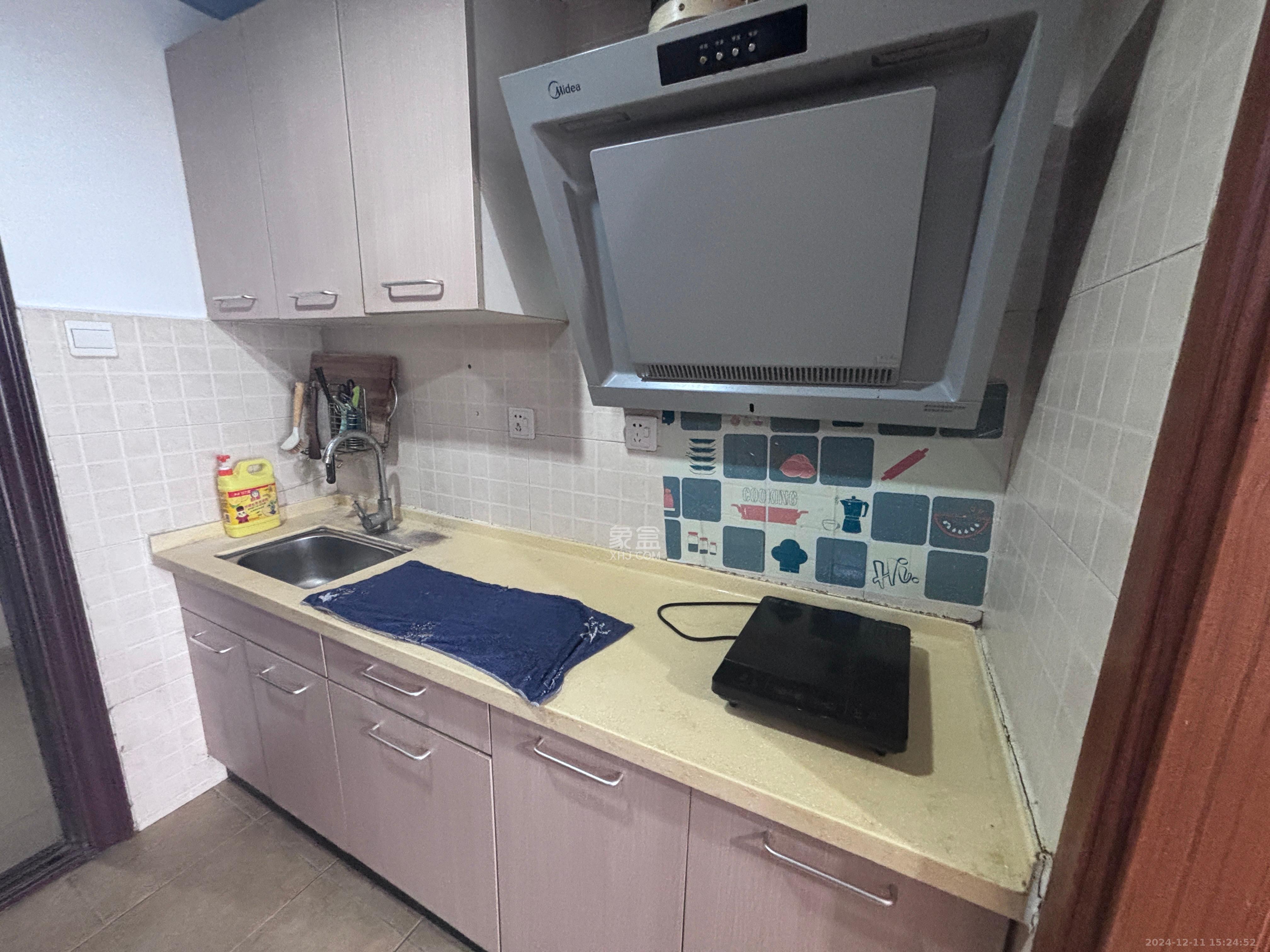 花漾年华(桂花园) 1室1厅1卫 1100.0元/月 花漾年华(桂花园) 1室1厅1卫 1100.0元/月室内图