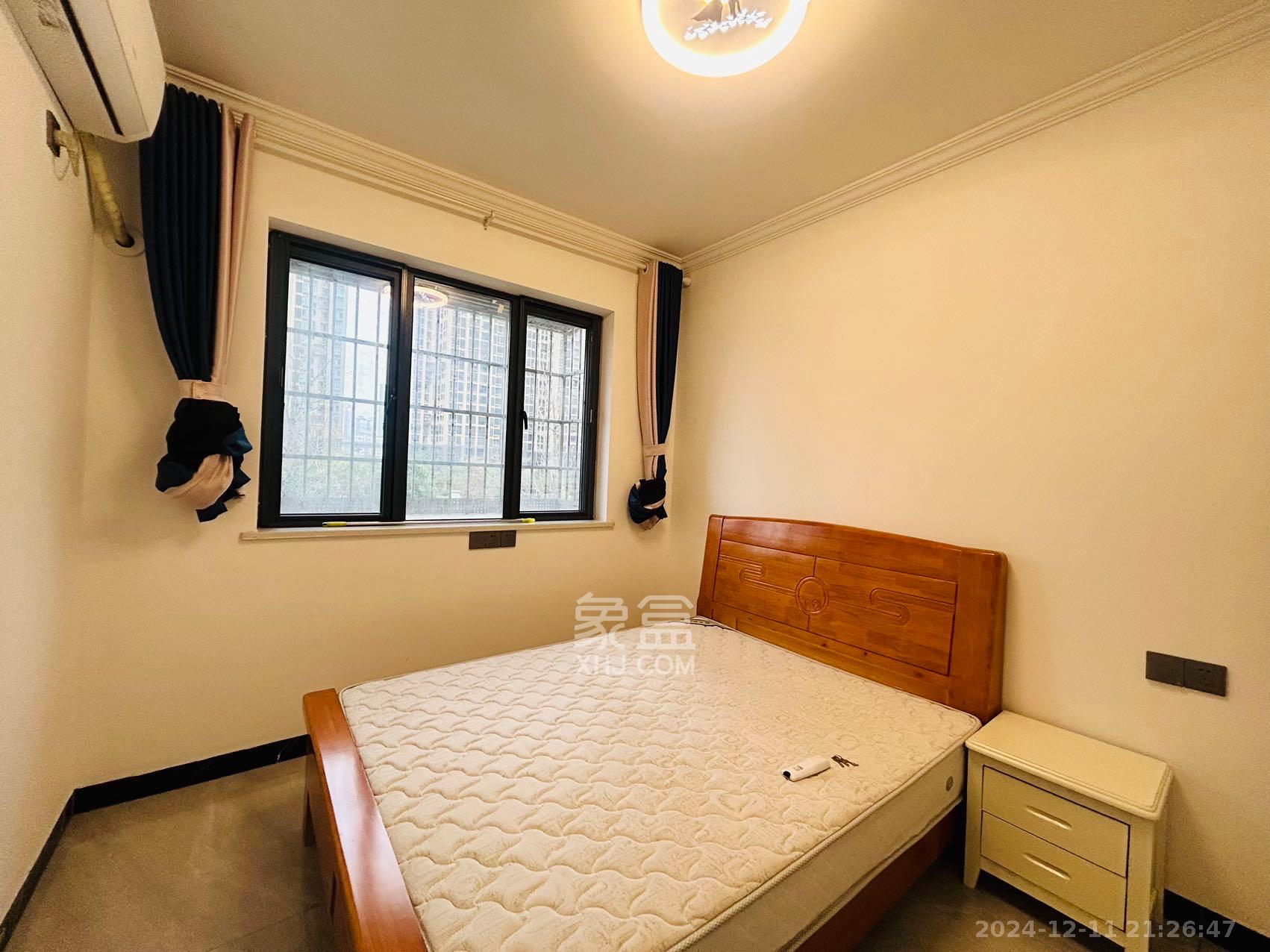 金南家园三期  3室2厅1卫    2100.0元/月 金南家园三期  3室2厅1卫    2100.0元/月室内图