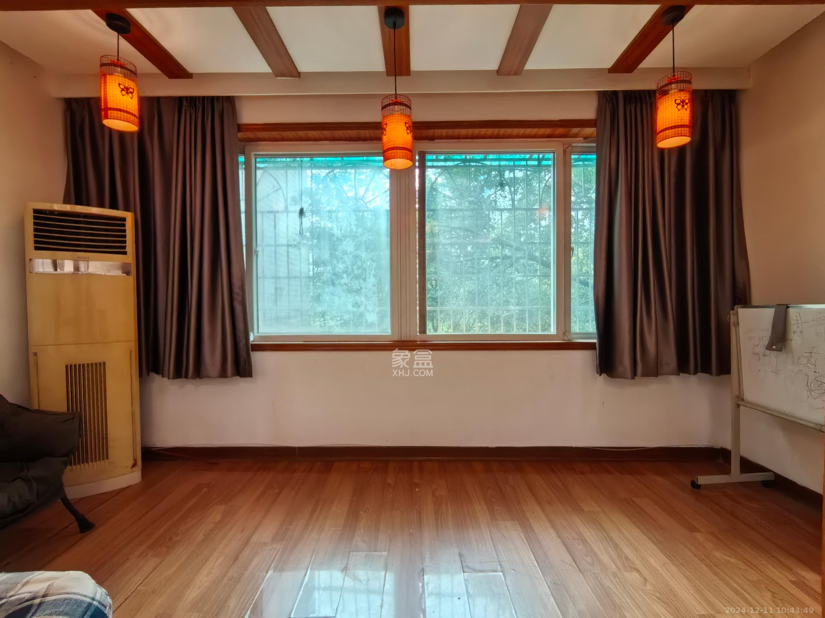 下大垅干部宿舍小区 3室2厅2卫 3200.0元/月 下大垅干部宿舍小区 3室2厅2卫 3200.0元/月室内图