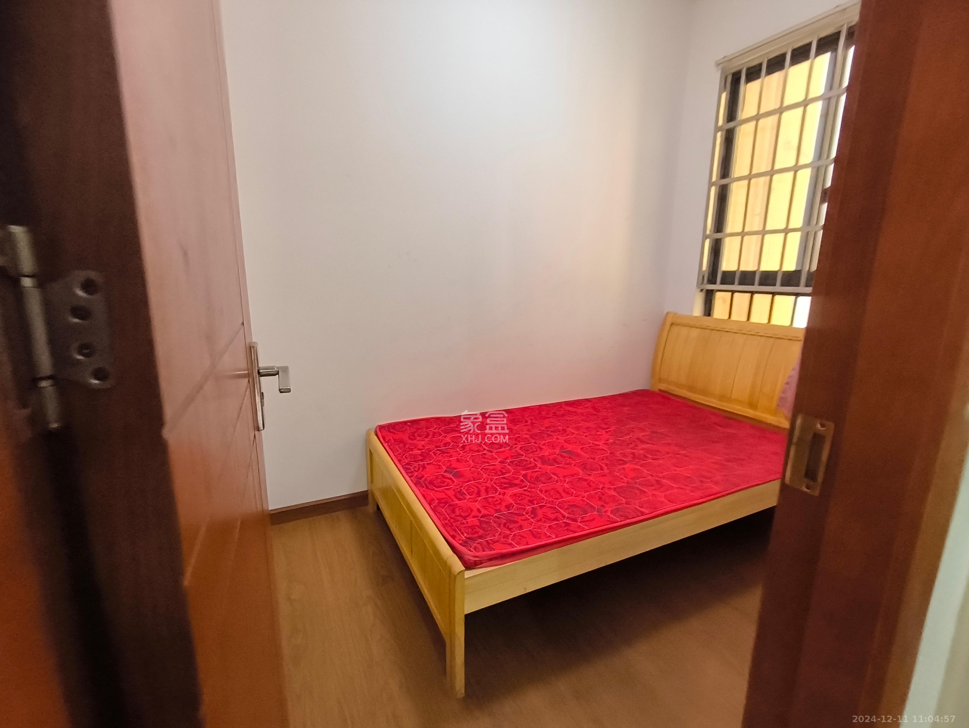 中信凯旋蓝岸(中信新城三期) 3室2厅1卫 2000.0元/月 中信凯旋蓝岸(中信新城三期) 3室2厅1卫 2000.0元/月室内图