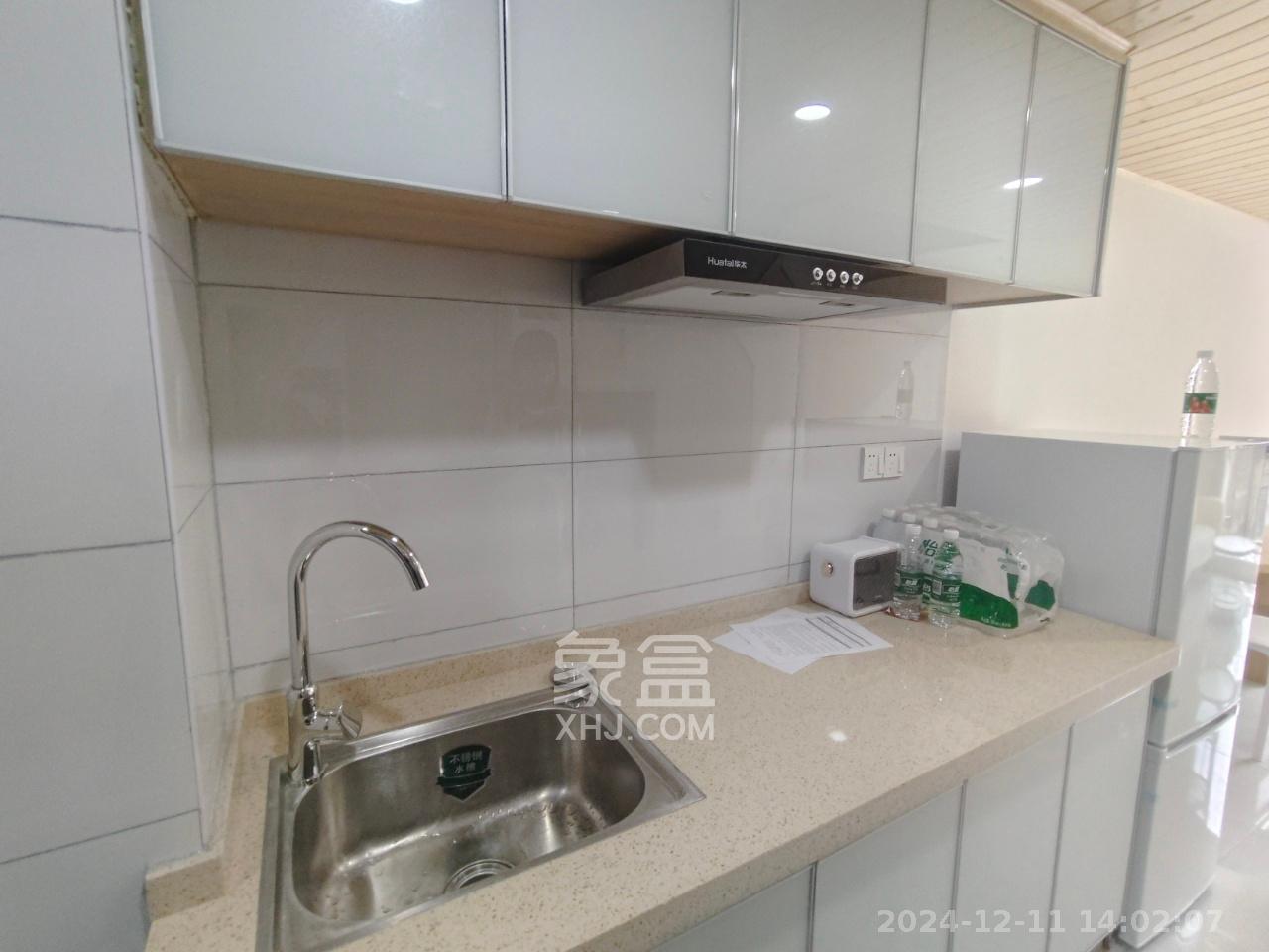 新长海D1站  1室1厅1卫    1600.0元/月 新长海D1站  1室1厅1卫    1600.0元/月室内图