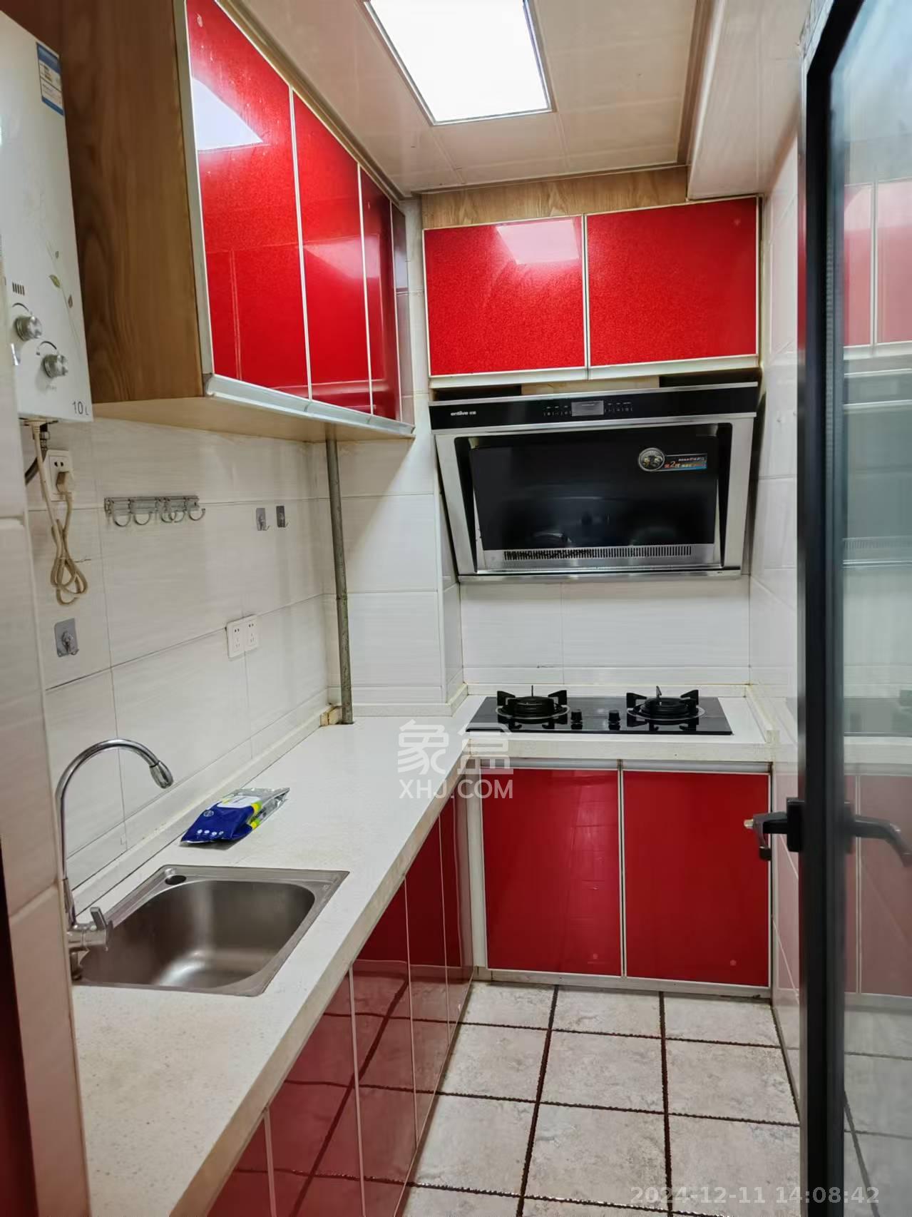 中信凯旋蓝岸(中信新城三期) 1室1厅1卫 1300.0元/月 中信凯旋蓝岸(中信新城三期) 1室1厅1卫 1300.0元/月室内图