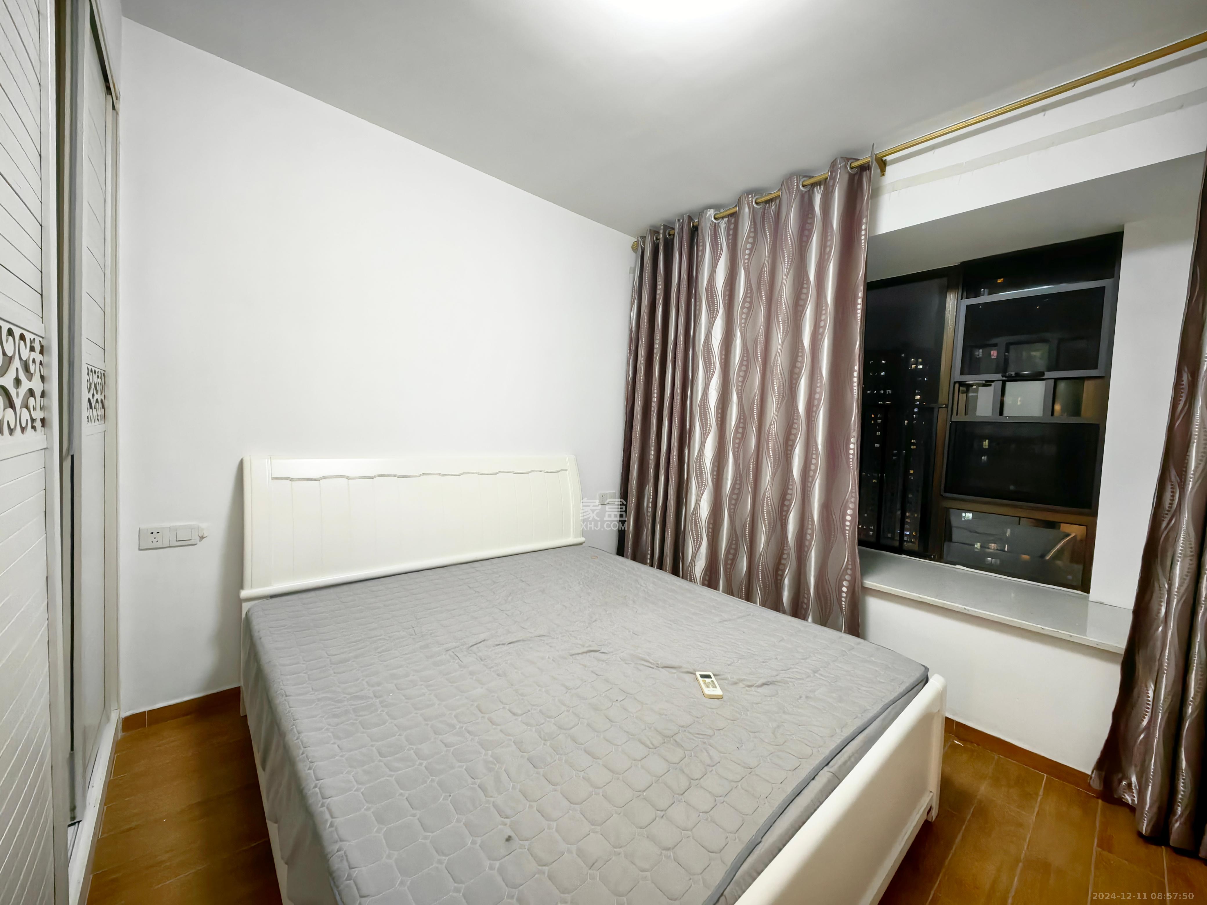 华润凤凰城三期 3室2厅1卫 2200.00元/月 华润凤凰城三期 3室2厅1卫 2200.00元/月室内图