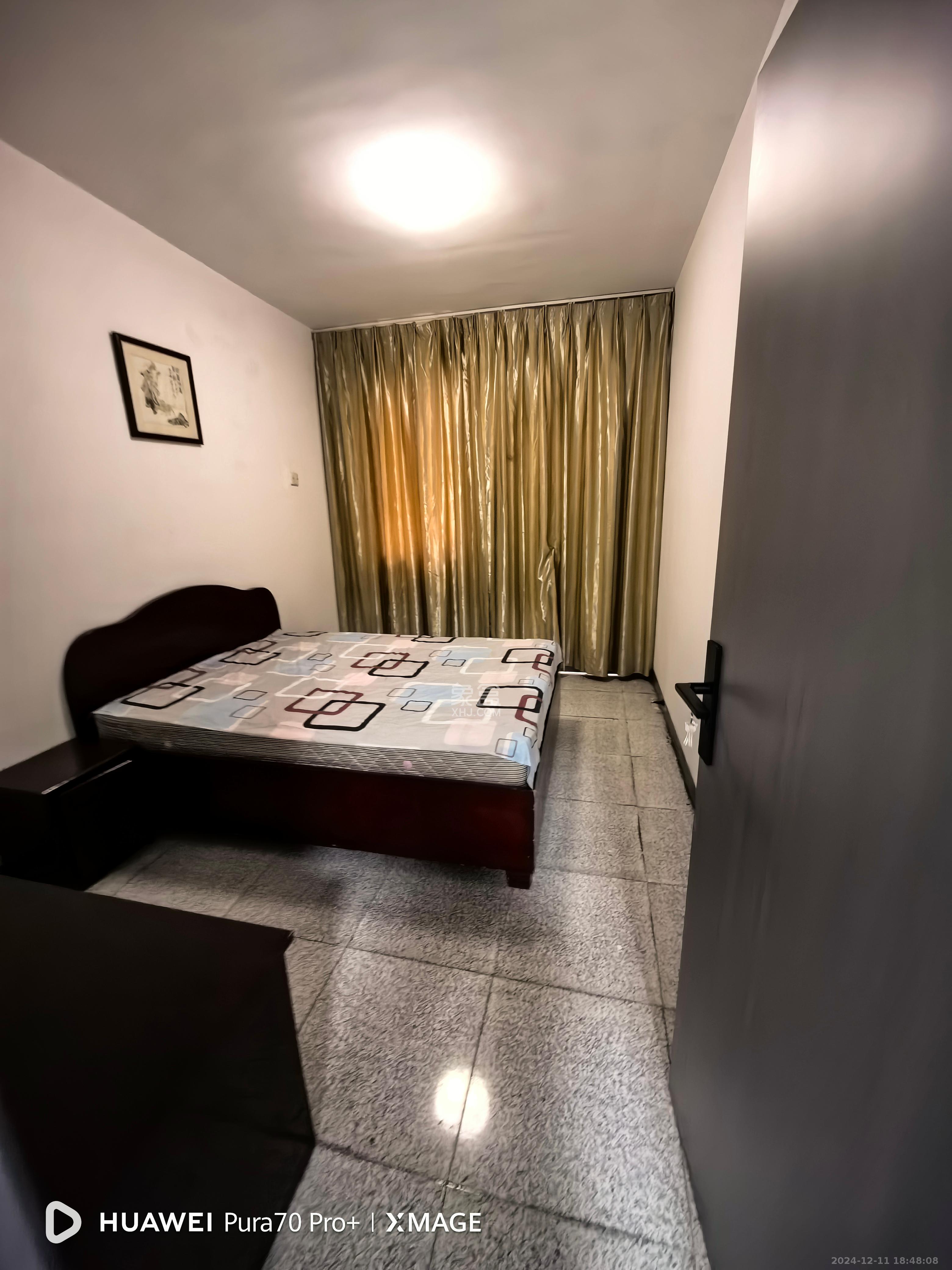 天韵家园 3室2厅2卫 2000.0元/月 天韵家园 3室2厅2卫 2000.0元/月室内图