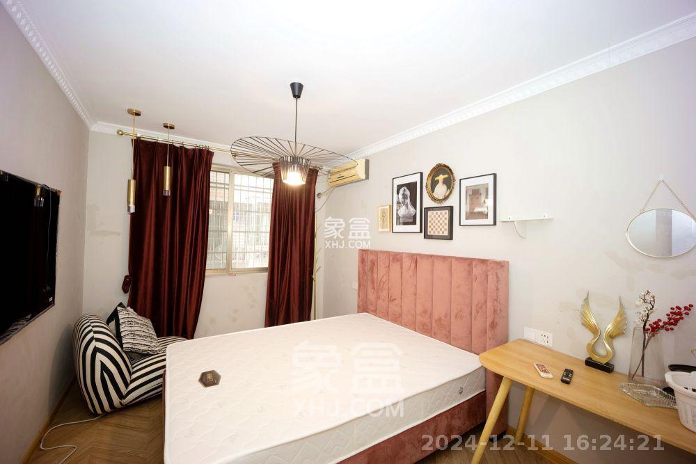 裕南大厦  1室1厅1卫    6000.0元/月 裕南大厦  1室1厅1卫    6000.0元/月室内图