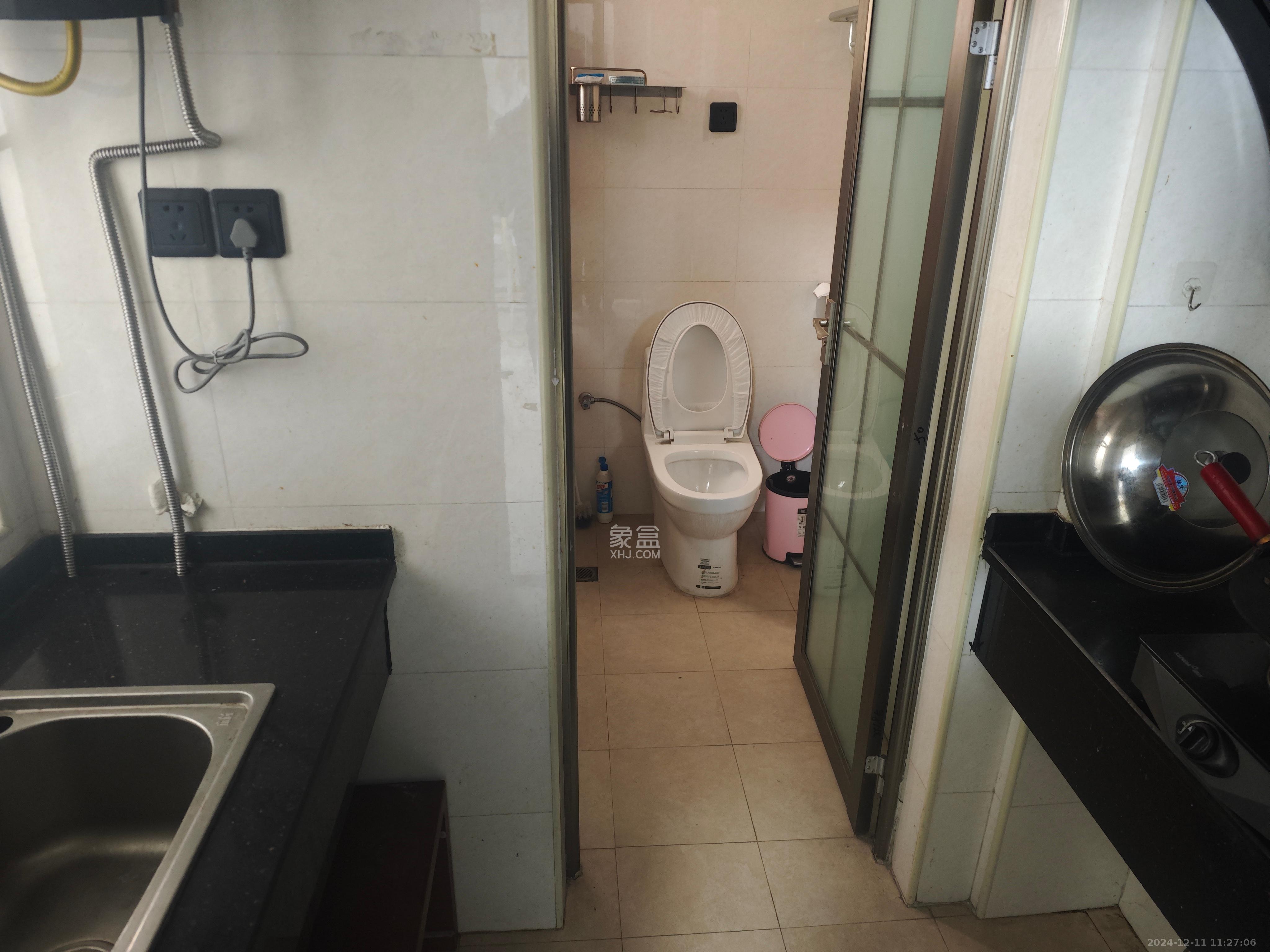 明城公寓 1室1厅1卫 1100.0元/月 明城公寓 1室1厅1卫 1100.0元/月室内图