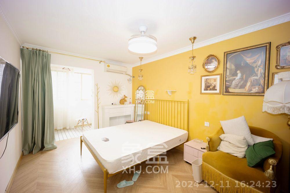 裕南大厦  1室1厅1卫    6000.0元/月 裕南大厦  1室1厅1卫    6000.0元/月室内图