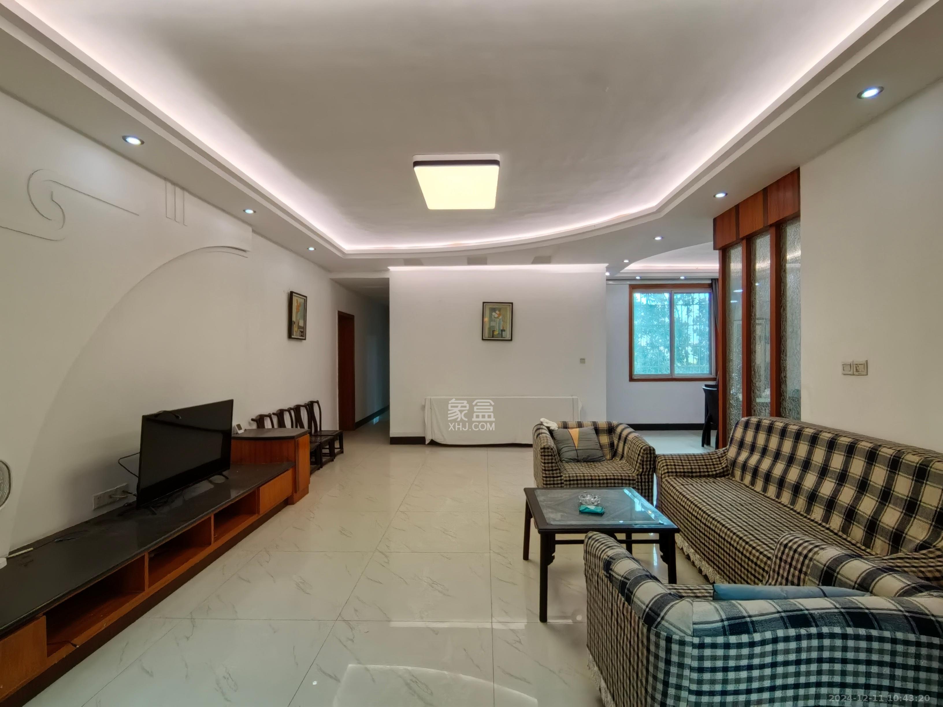 下大垅干部宿舍小区 3室2厅2卫 3200.0元/月 下大垅干部宿舍小区 3室2厅2卫 3200.0元/月室内图