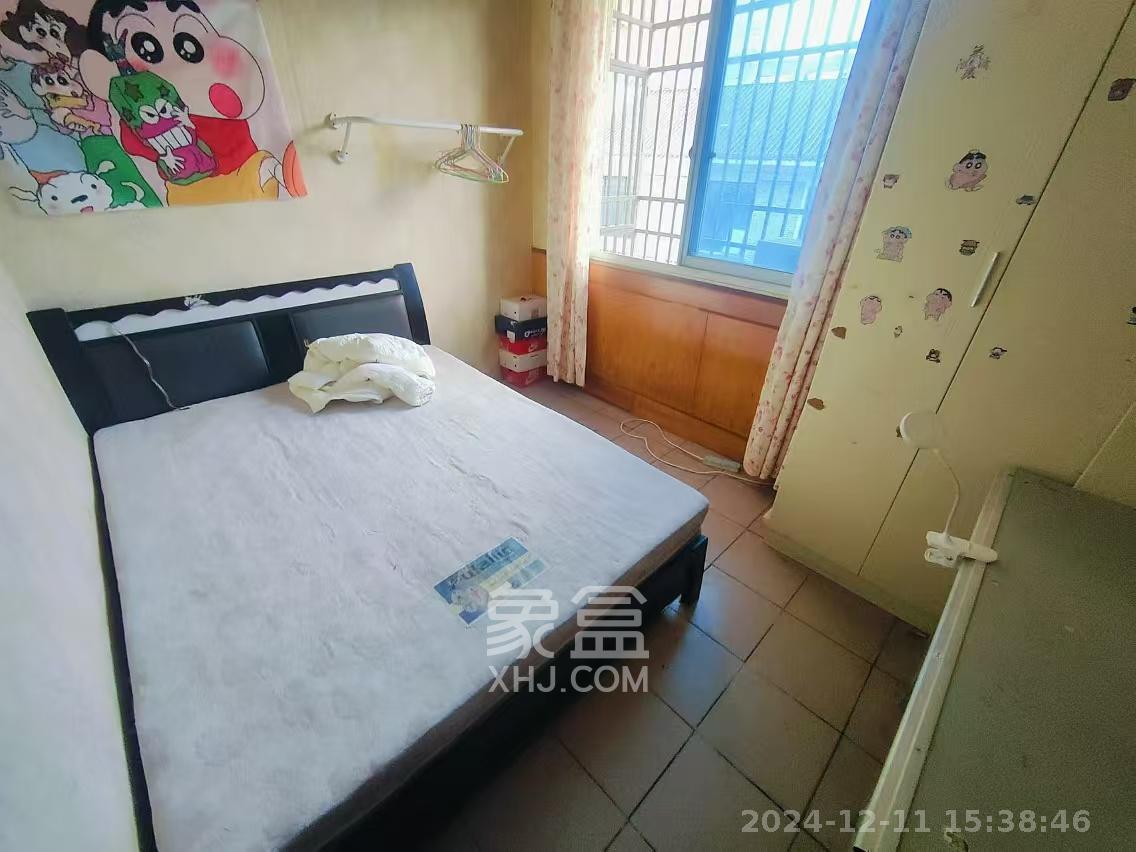 坡子街散盘 1室2厅1卫 2000.0元/月 坡子街散盘 1室2厅1卫 2000.0元/月室内图