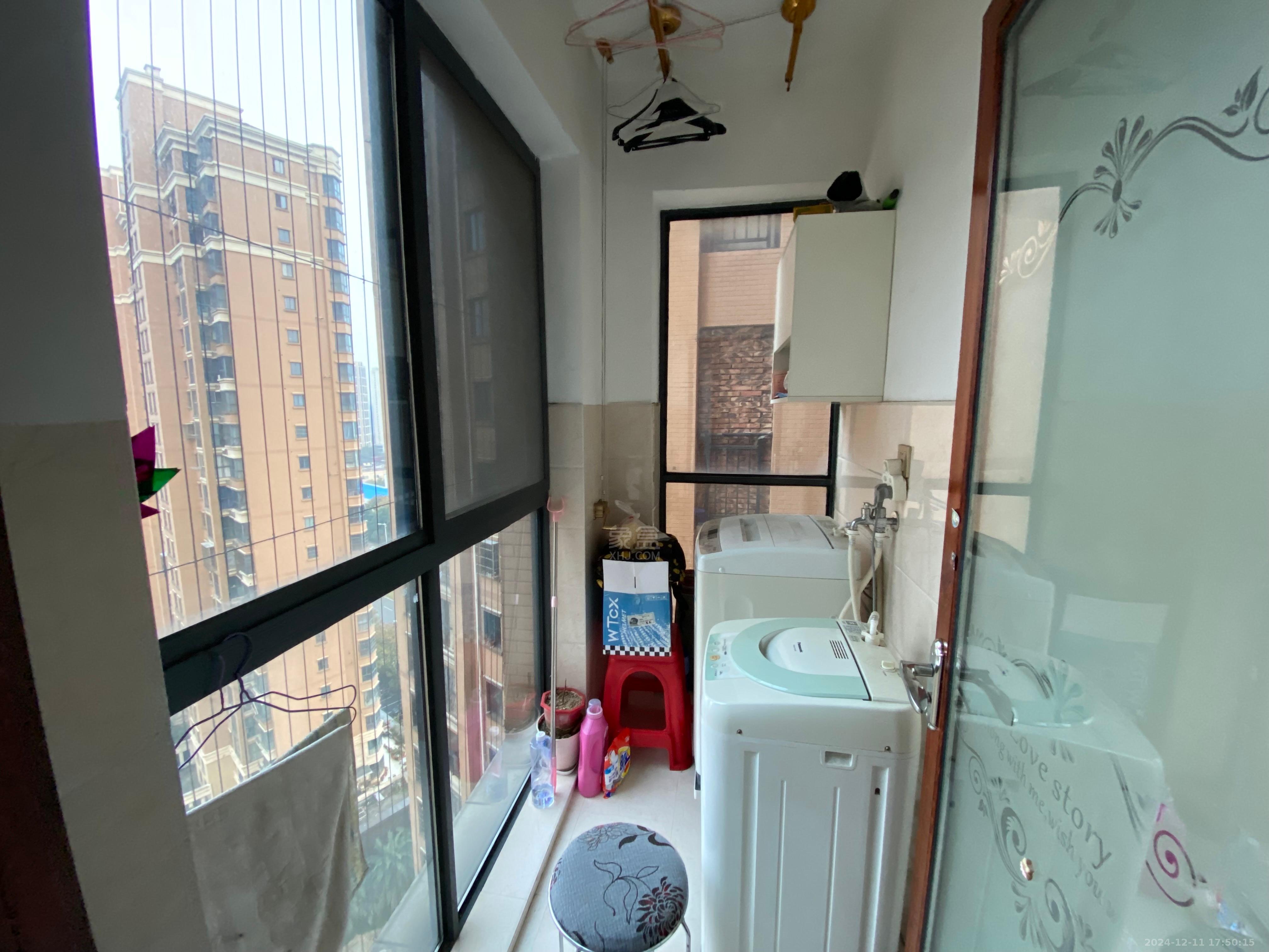 东鼎紫园 2室2厅1卫 1800.0元/月 东鼎紫园 2室2厅1卫 1800.0元/月室内图