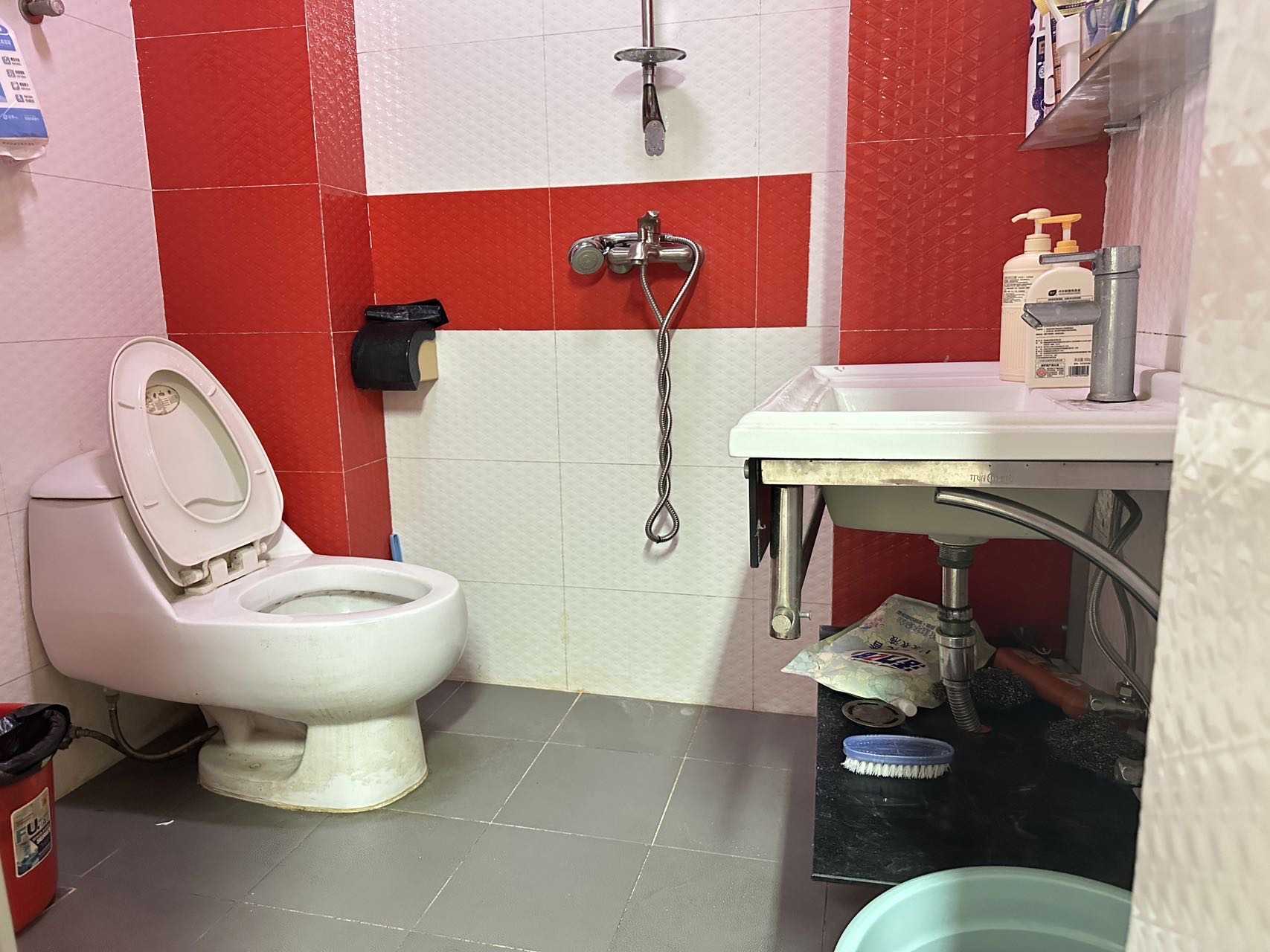 财运大厦 1室1厅1卫 44.0万 财运大厦 1室1厅1卫 44.0万客厅