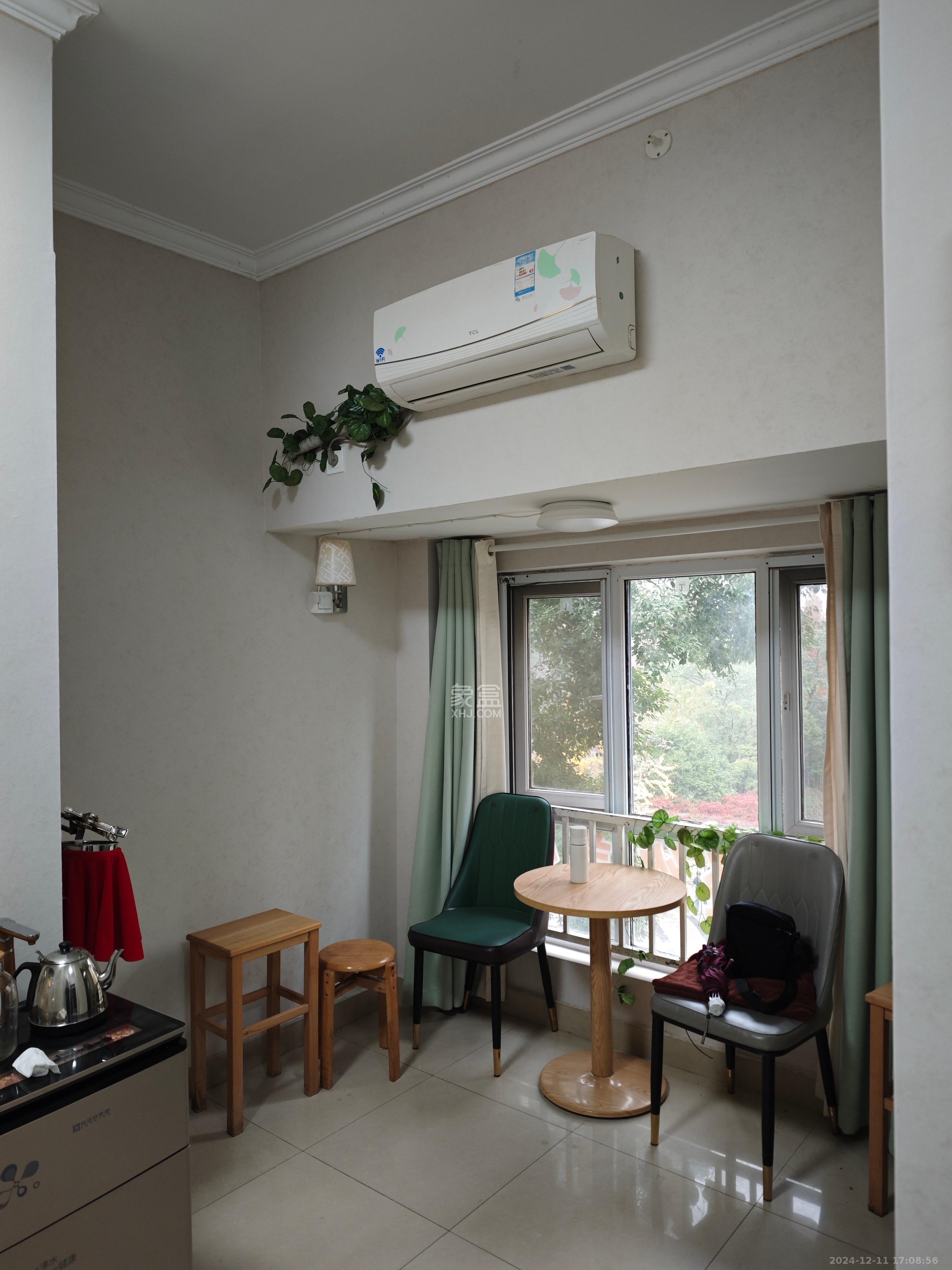 万国城(当代满庭春MOMA)三期 1室1厅1卫 2500.0元/月 万国城(当代满庭春MOMA)三期 1室1厅1卫 2500.0元/月室内图