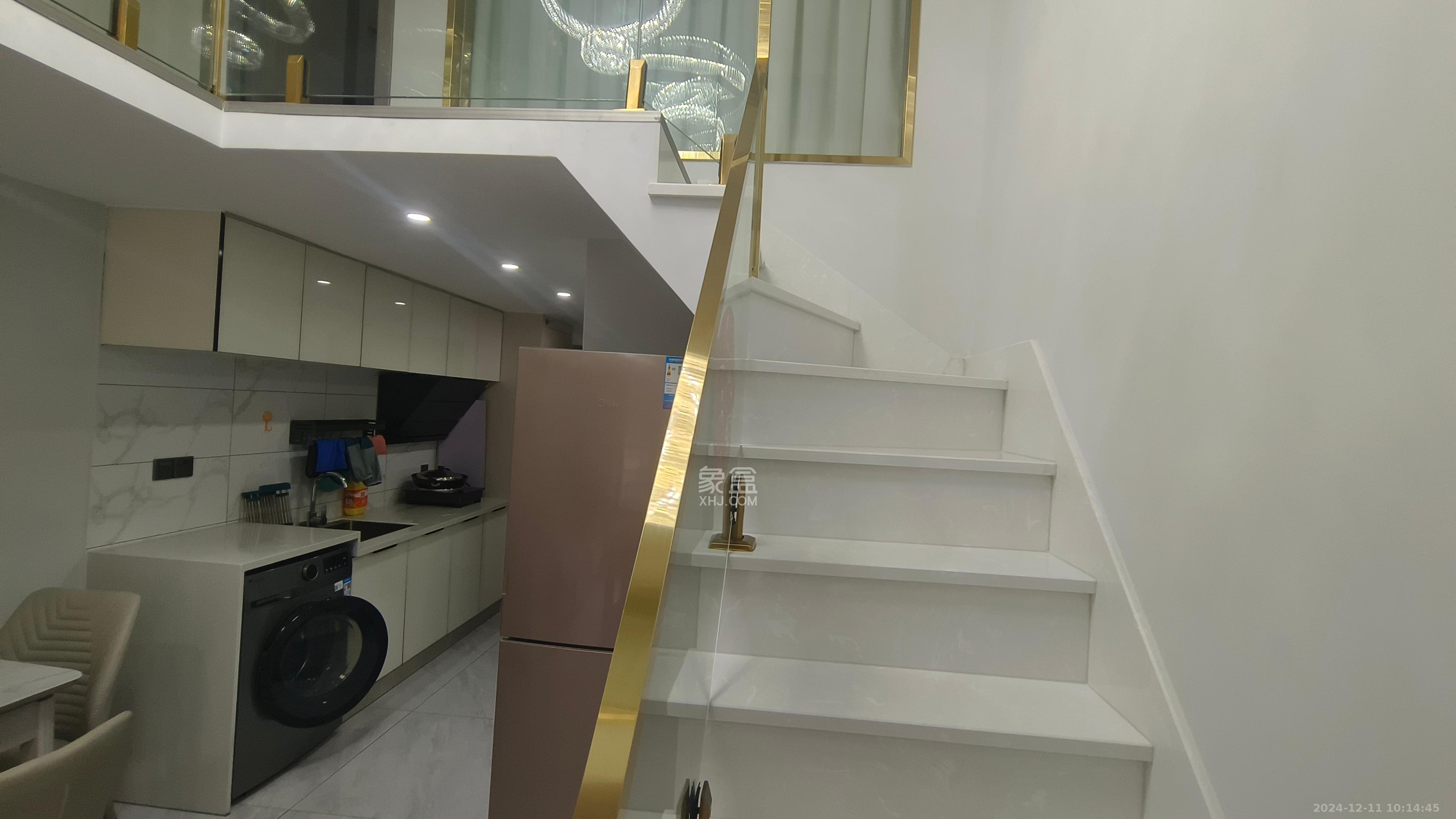 卓越江岸  1室0厅0卫    3200.0元/月 卓越江岸  1室0厅0卫    3200.0元/月室内图