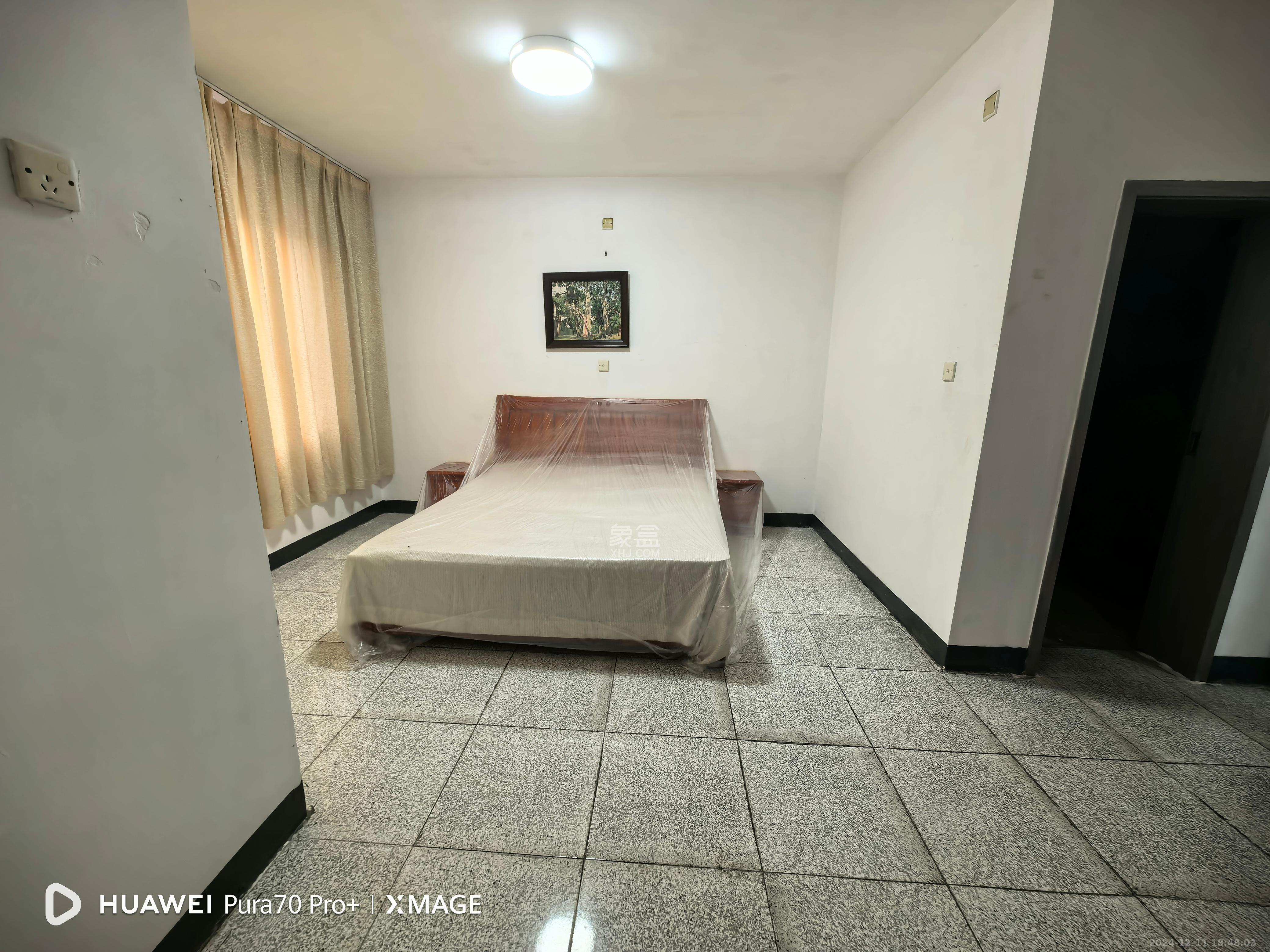 天韵家园 3室2厅2卫 2000.0元/月 天韵家园 3室2厅2卫 2000.0元/月室内图