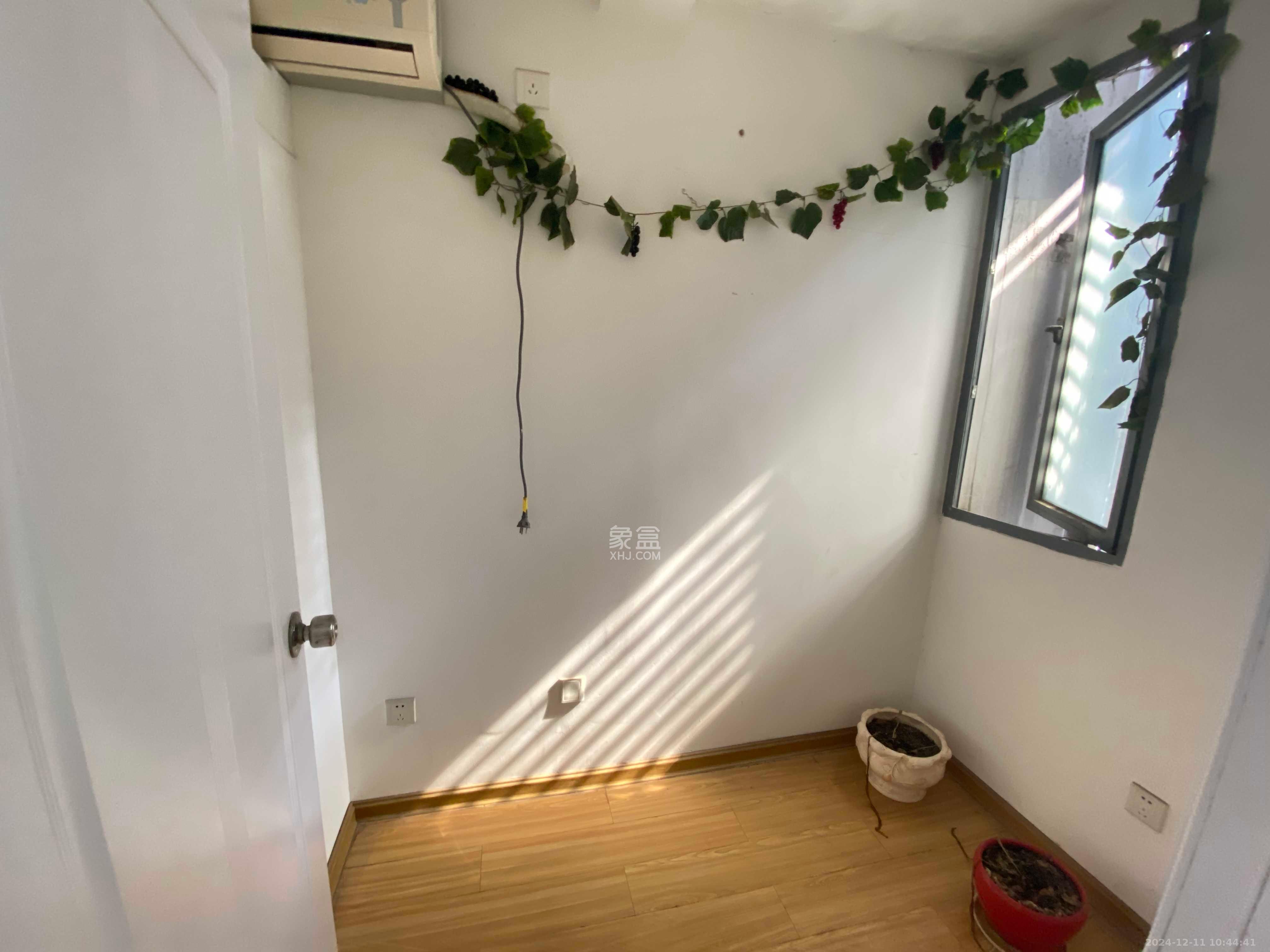 东怡外国(南湖一号) 1室1厅1卫 2000.0元/月 东怡外国(南湖一号) 1室1厅1卫 2000.0元/月室内图