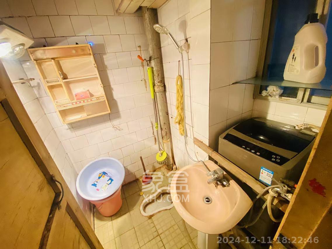 广厦新村  2室1厅1卫    1200.0元/月 广厦新村  2室1厅1卫    1200.0元/月室内图