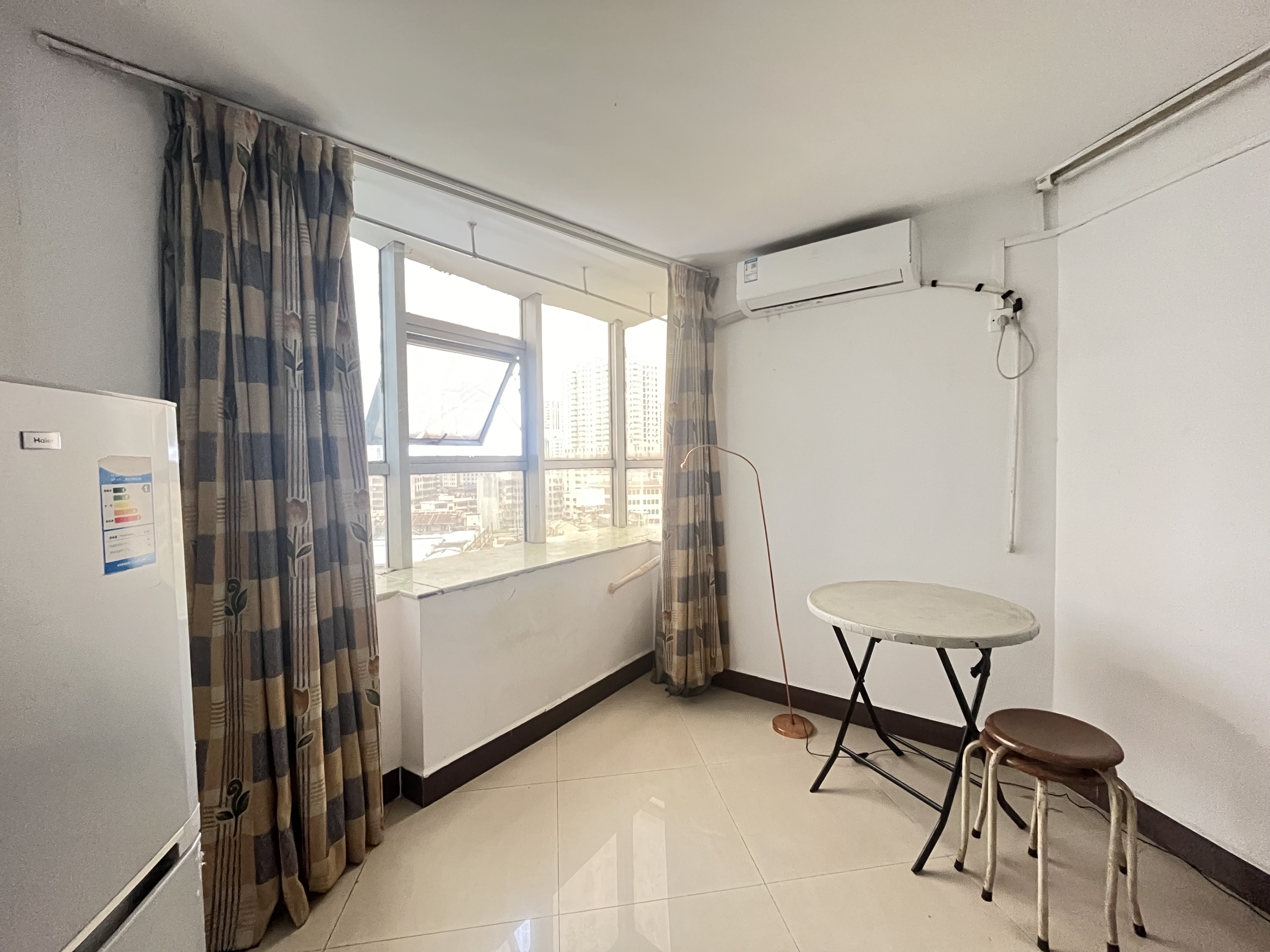 大同大厦 1室0厅1卫 45.0万 大同大厦 1室0厅1卫 45.0万阳台