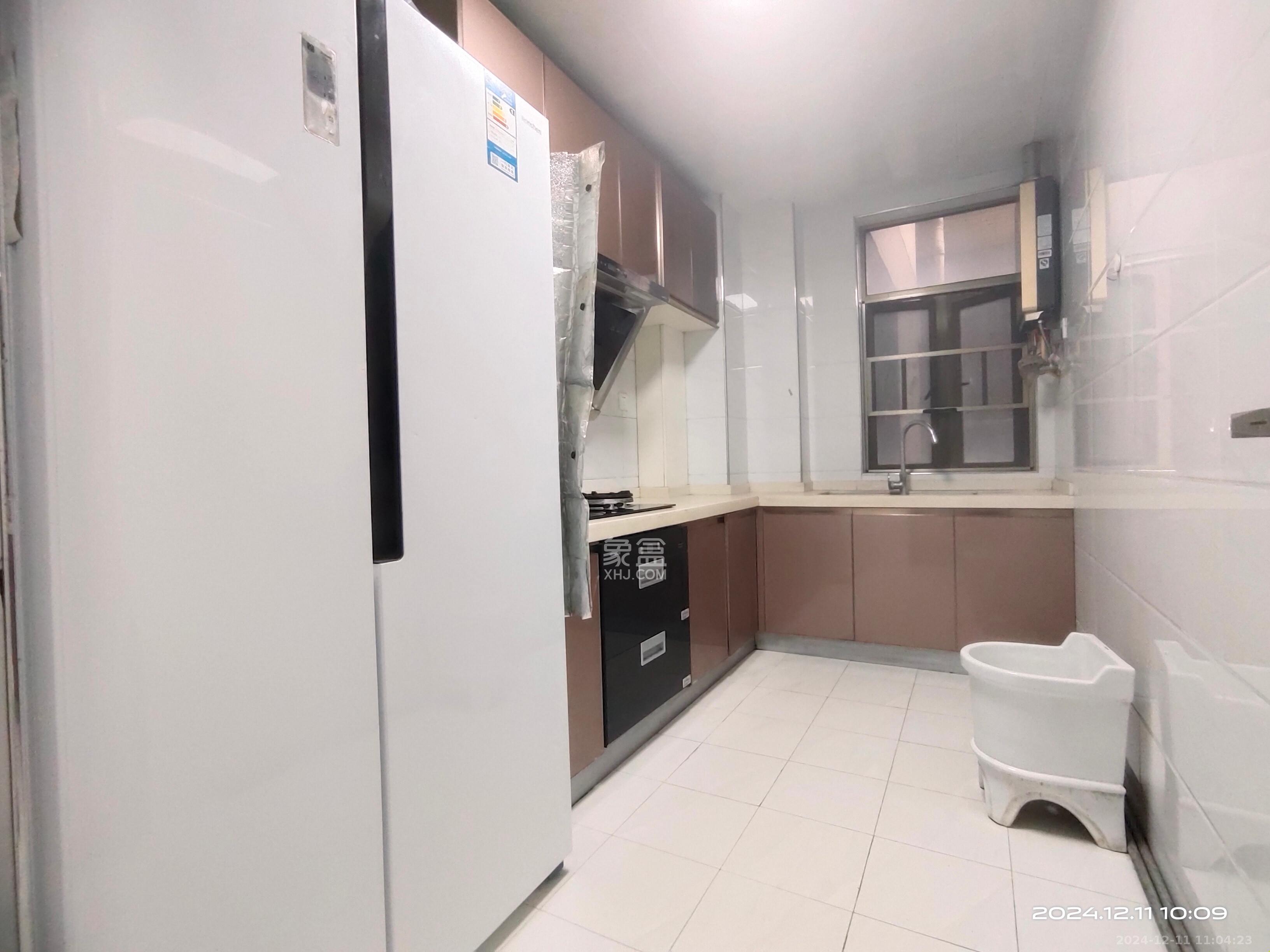 江山帝景雅典 5室2厅2卫 3000.0元/月 江山帝景雅典 5室2厅2卫 3000.0元/月室内图