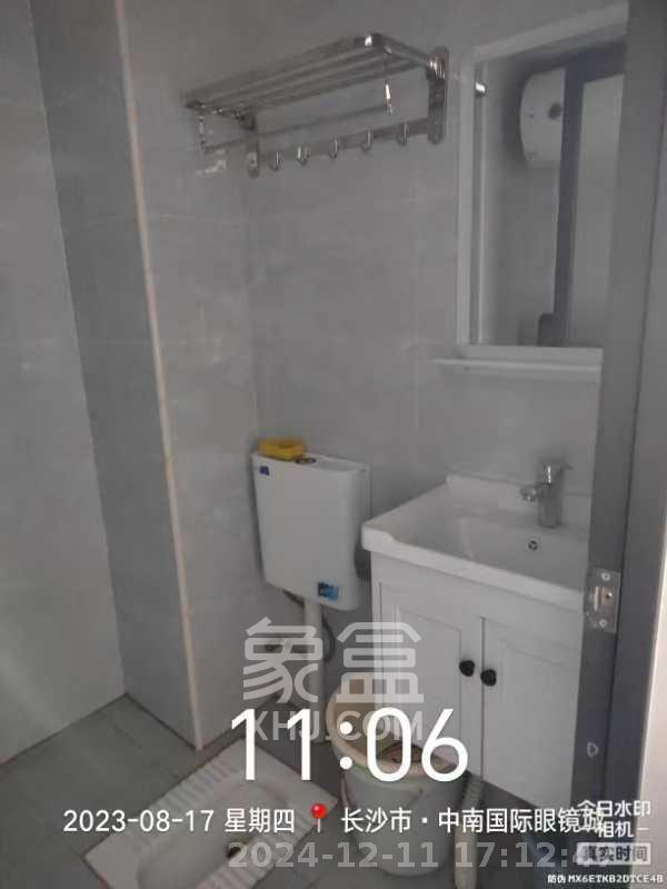 中南国际眼镜城（中伟商业中心）  1室1厅1卫   1500.00元/月室内图