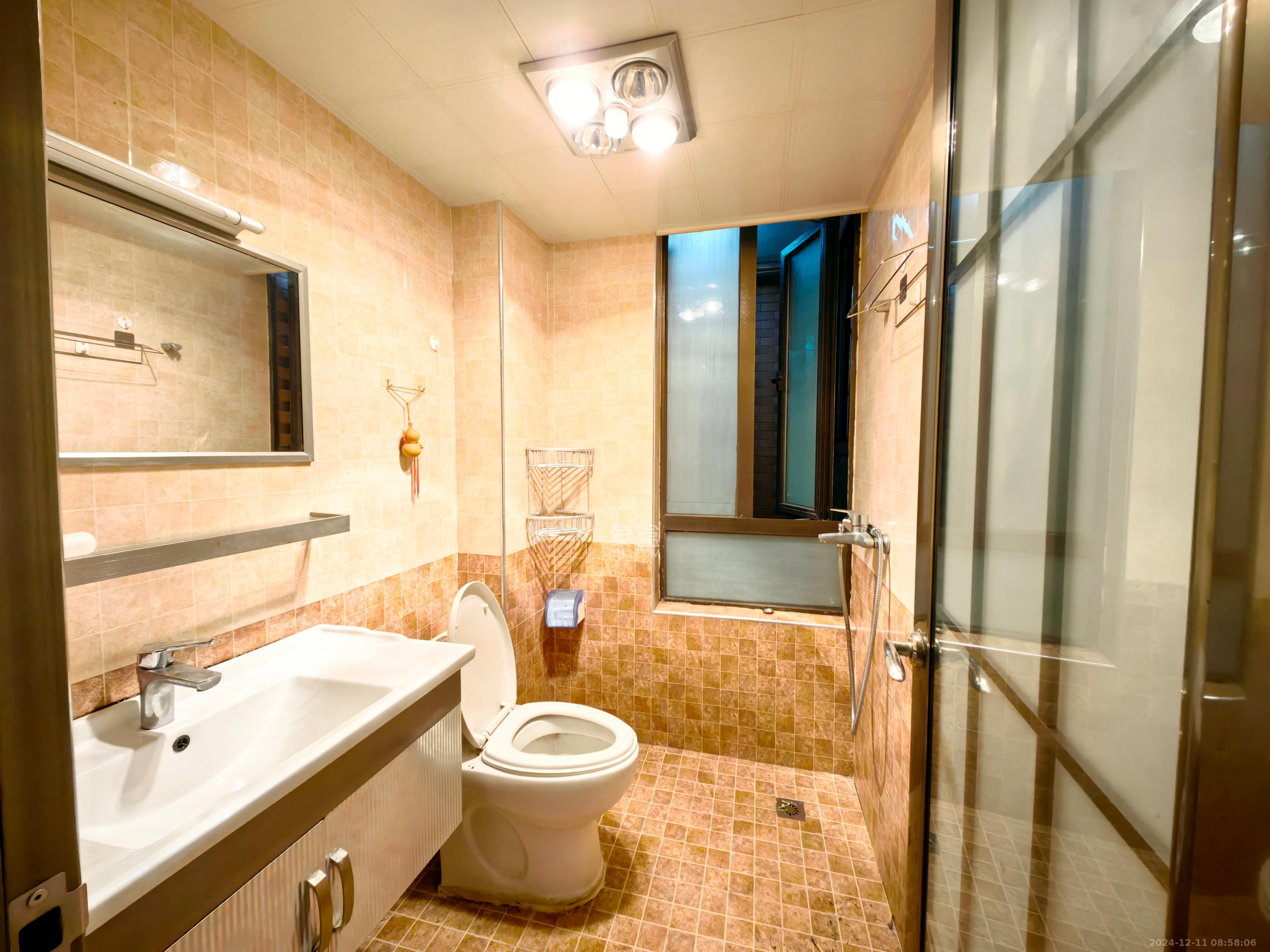 华润凤凰城三期 3室2厅1卫 2200.00元/月 华润凤凰城三期 3室2厅1卫 2200.00元/月室内图