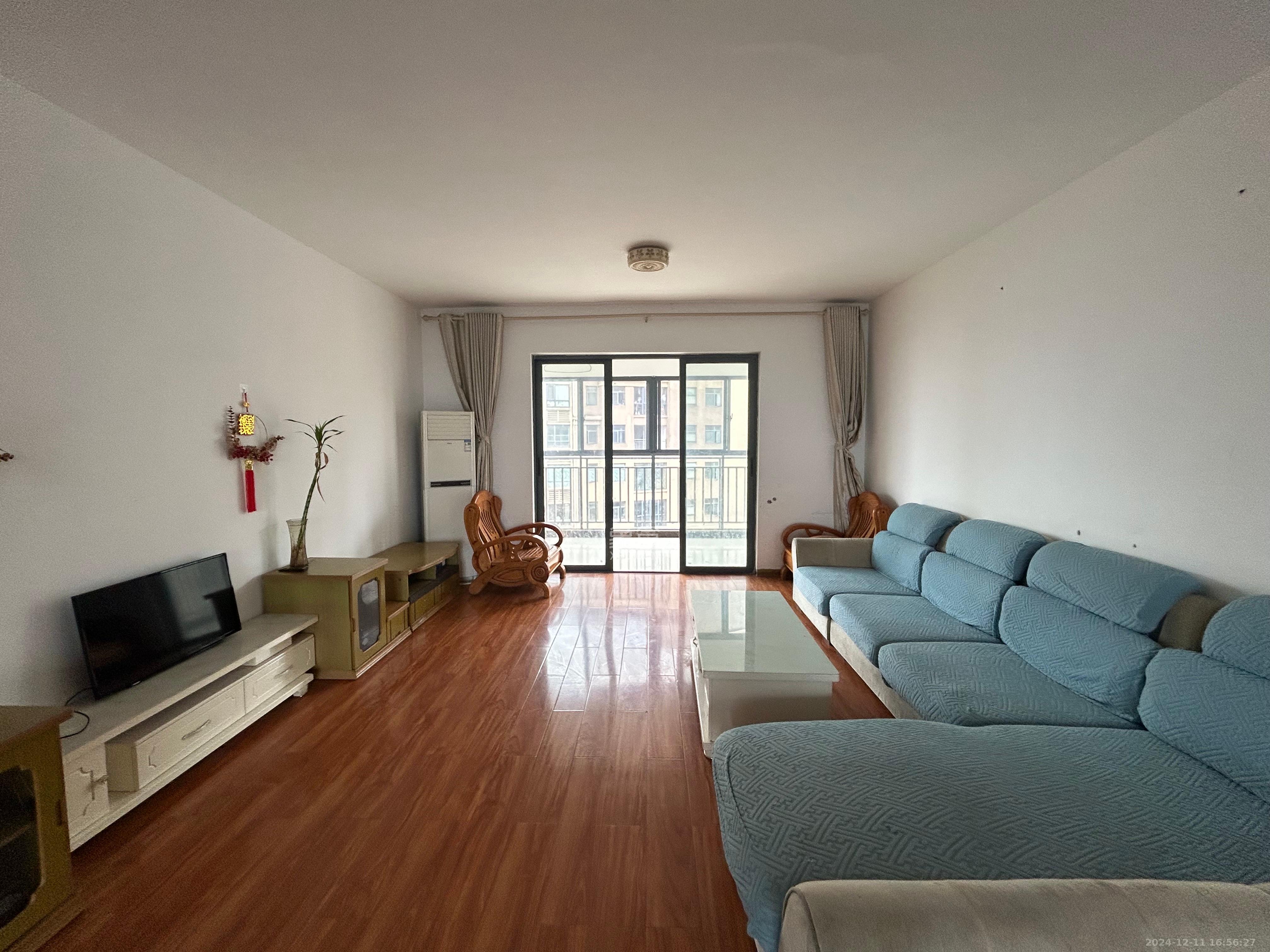 和美星城  4室2厅2卫    2999.0元/月 和美星城  4室2厅2卫    2999.0元/月