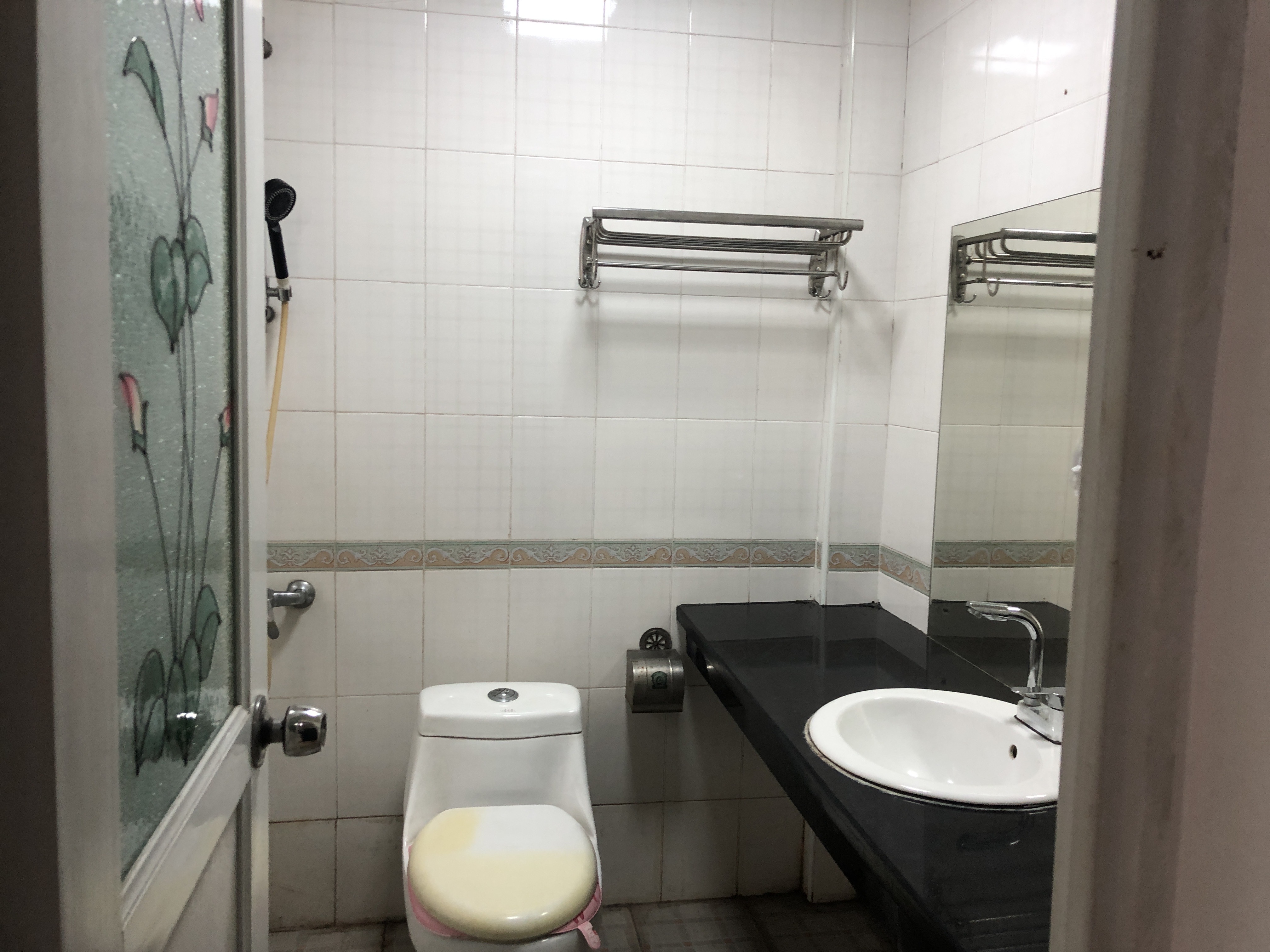 解放西路散盘 1室0厅0卫 700.0元/月 解放西路散盘 1室0厅0卫 700.0元/月室内图