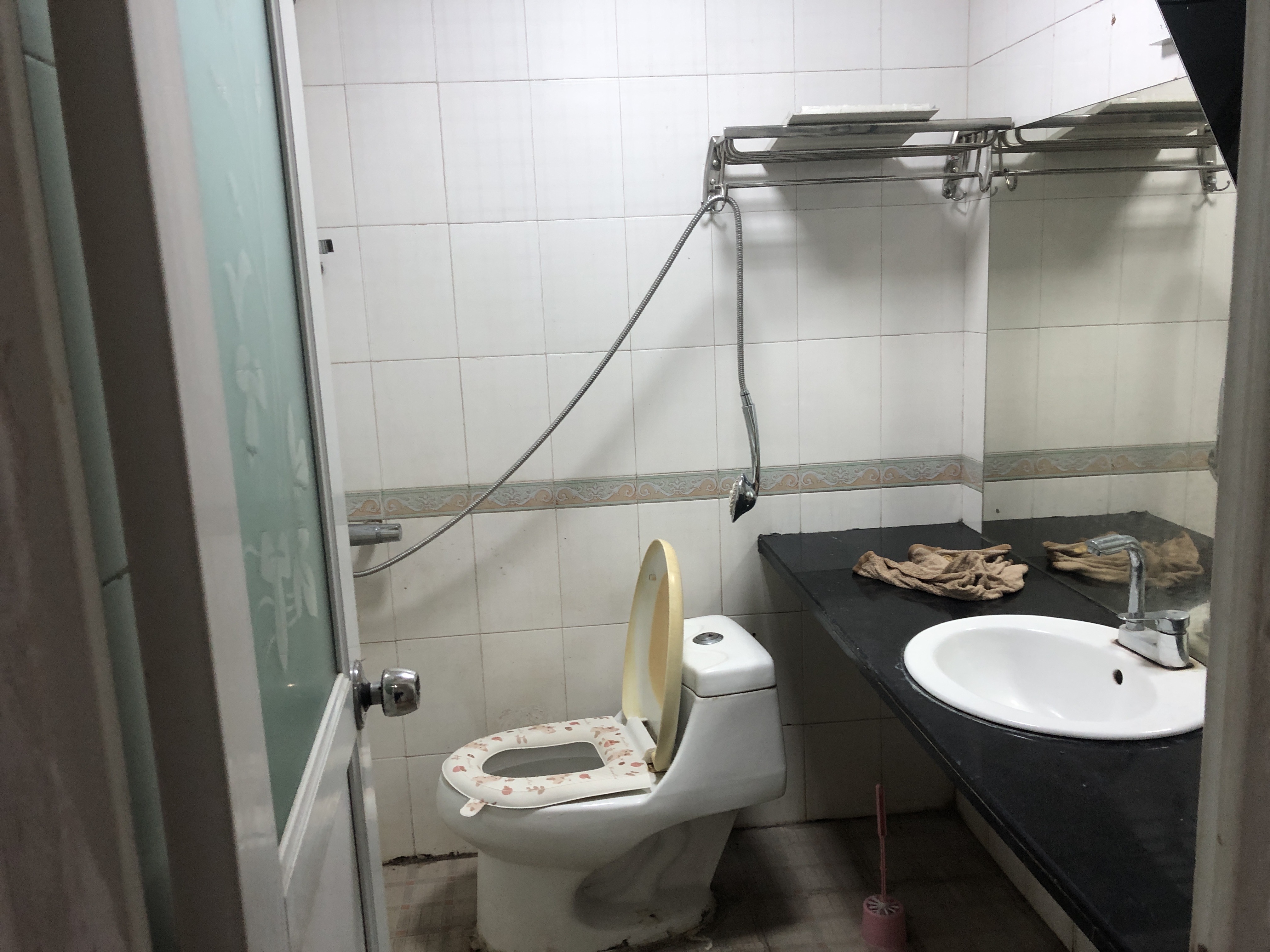 解放西路散盘 1室0厅0卫 700.0元/月 解放西路散盘 1室0厅0卫 700.0元/月室内图