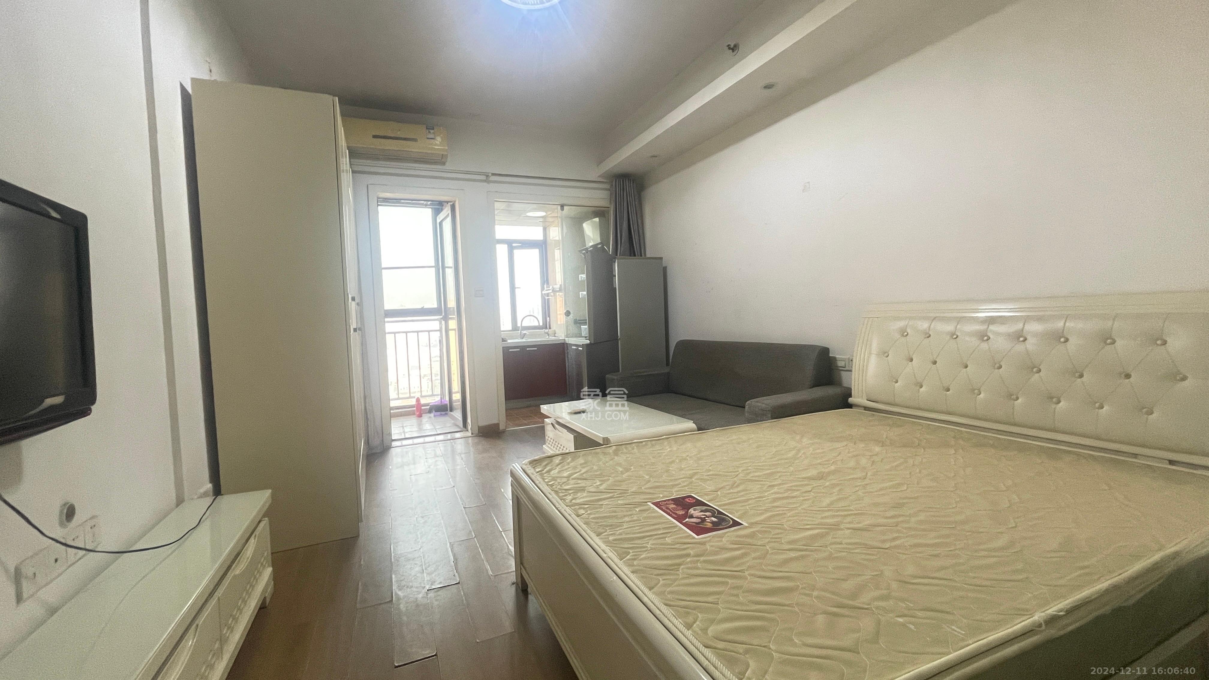 水岸世景  1室1厅1卫   1200.00元/月室内图