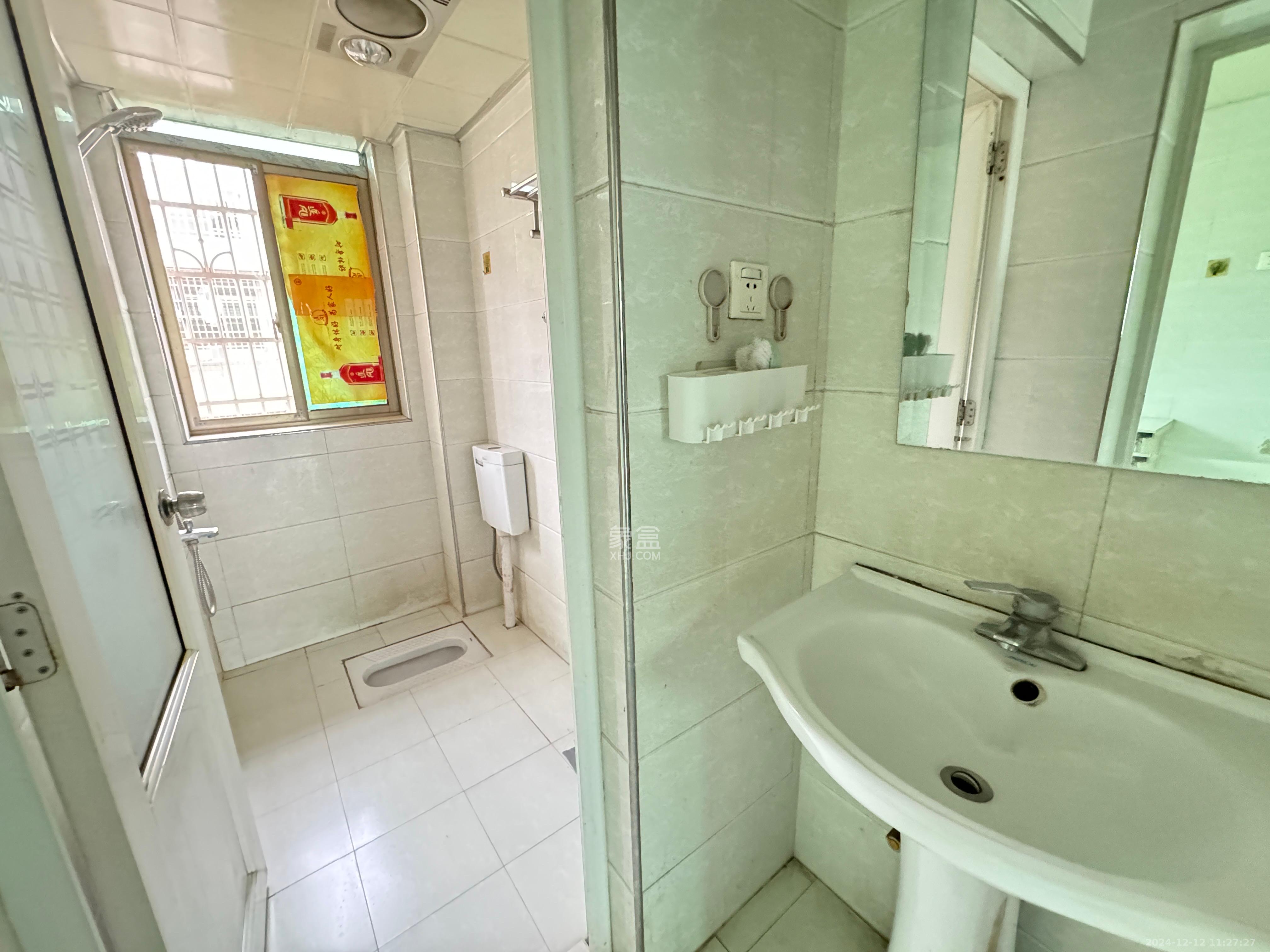 和平小区 2室0厅0卫 1300.0元/月 和平小区 2室0厅0卫 1300.0元/月室内图