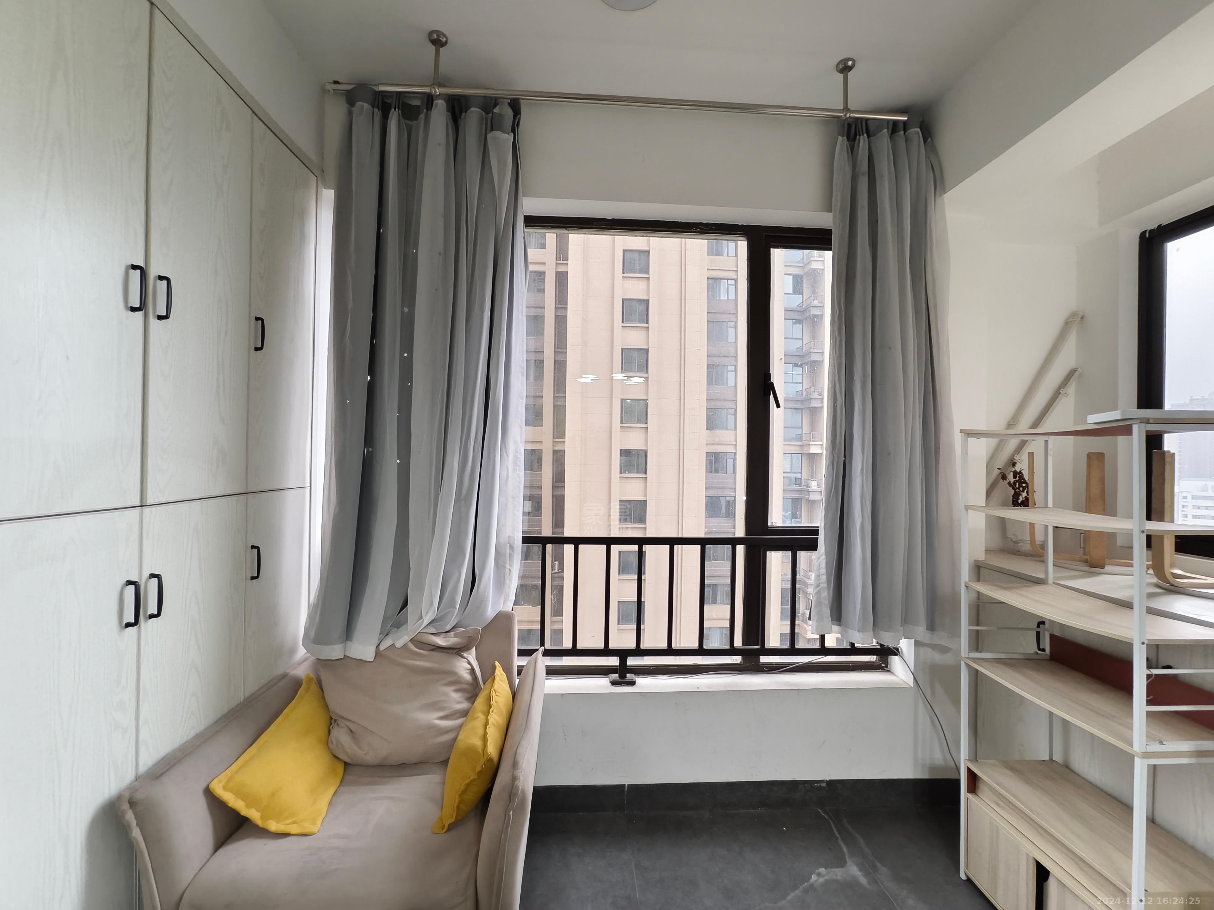 中泰财富湘江 2室1厅1卫 2100.0元/月 中泰财富湘江 2室1厅1卫 2100.0元/月室内图