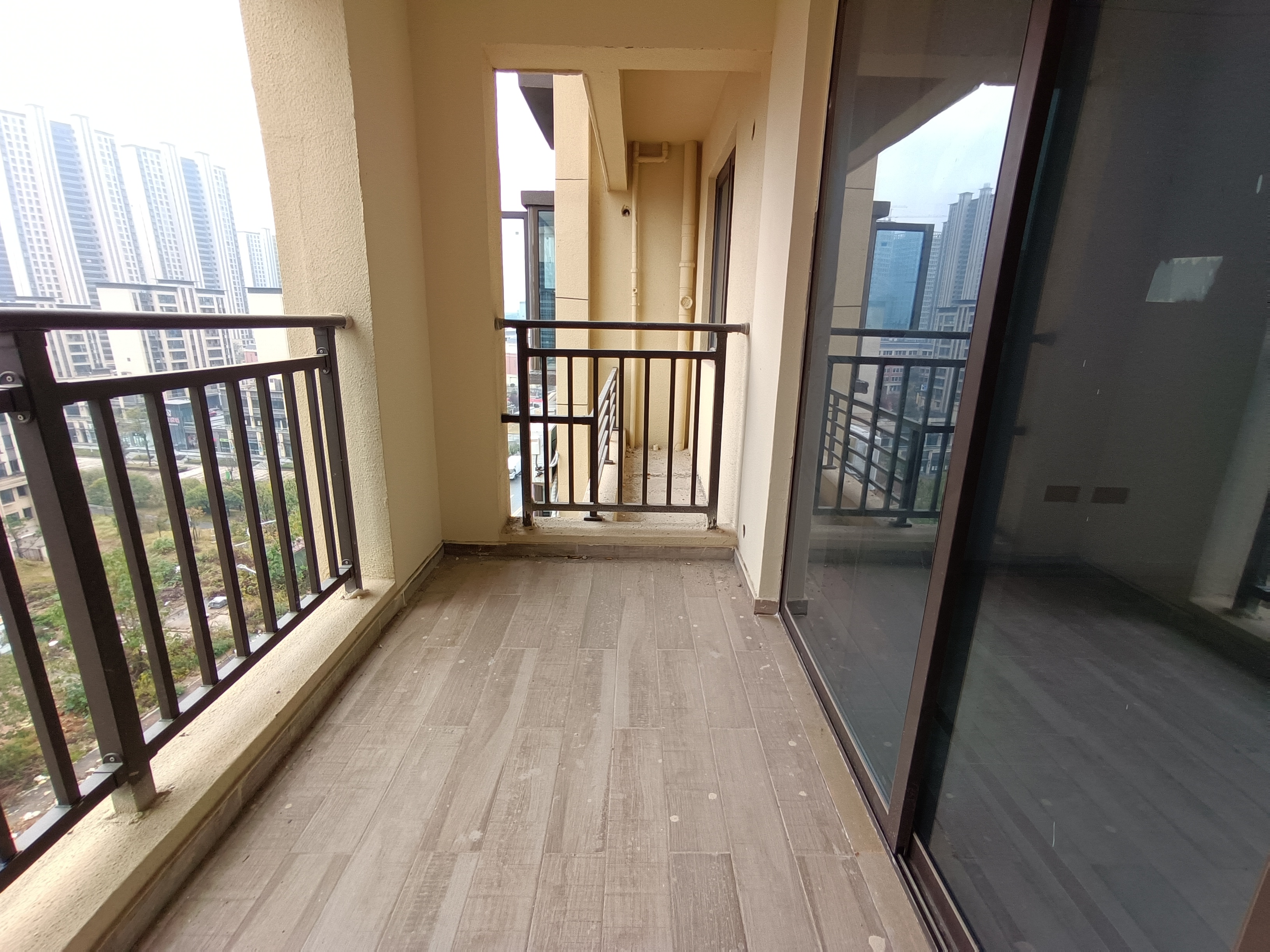 城际空间站 4室2厅2卫 69.8万 城际空间站 4室2厅2卫 69.8万室内图