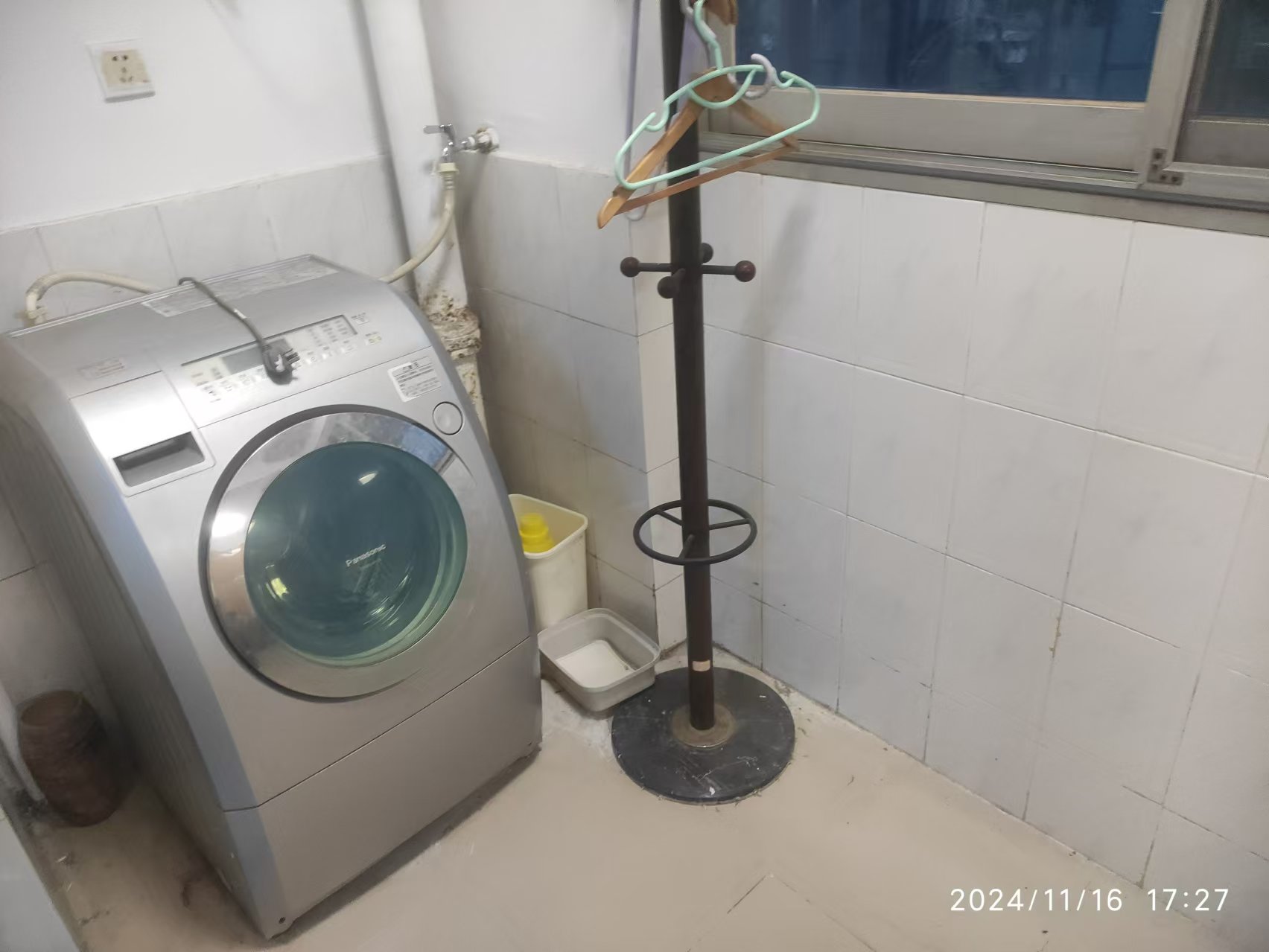 省政府机关梓园住宅区  2室1厅1卫    3000.0元/月 省政府机关梓园住宅区  2室1厅1卫    3000.0元/月室内图