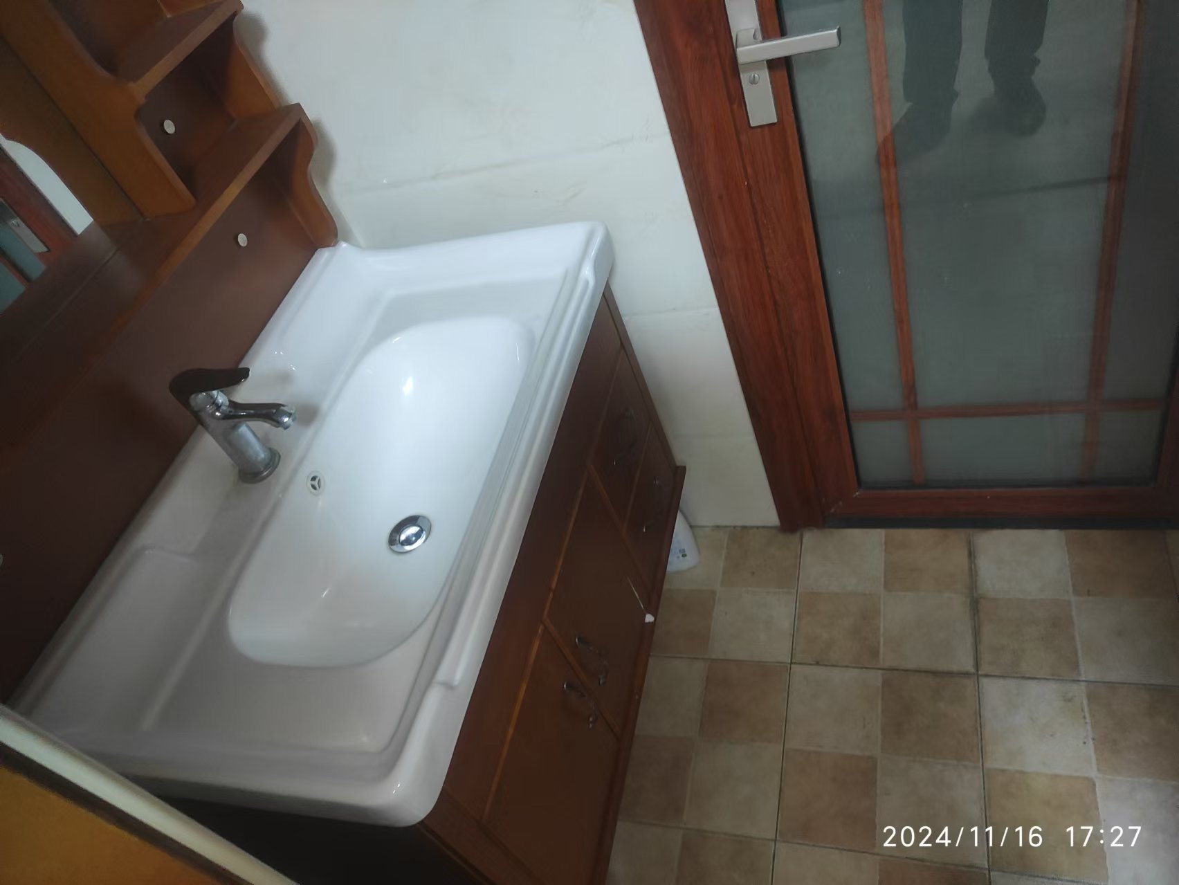 省政府机关梓园住宅区  2室1厅1卫    3000.0元/月 省政府机关梓园住宅区  2室1厅1卫    3000.0元/月室内图