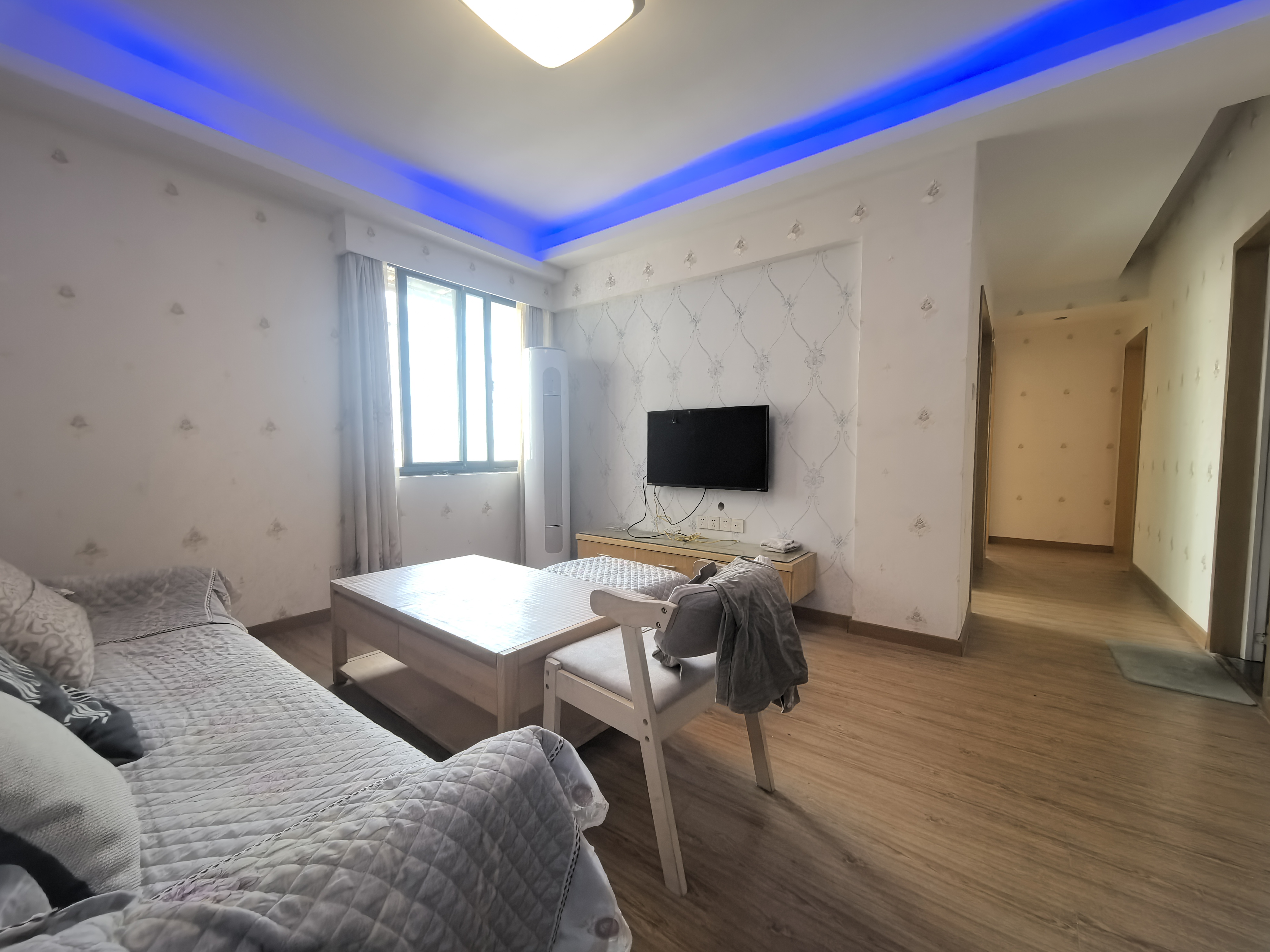 童话里 3室2厅1卫 1800.0元/月 童话里 3室2厅1卫 1800.0元/月室内图