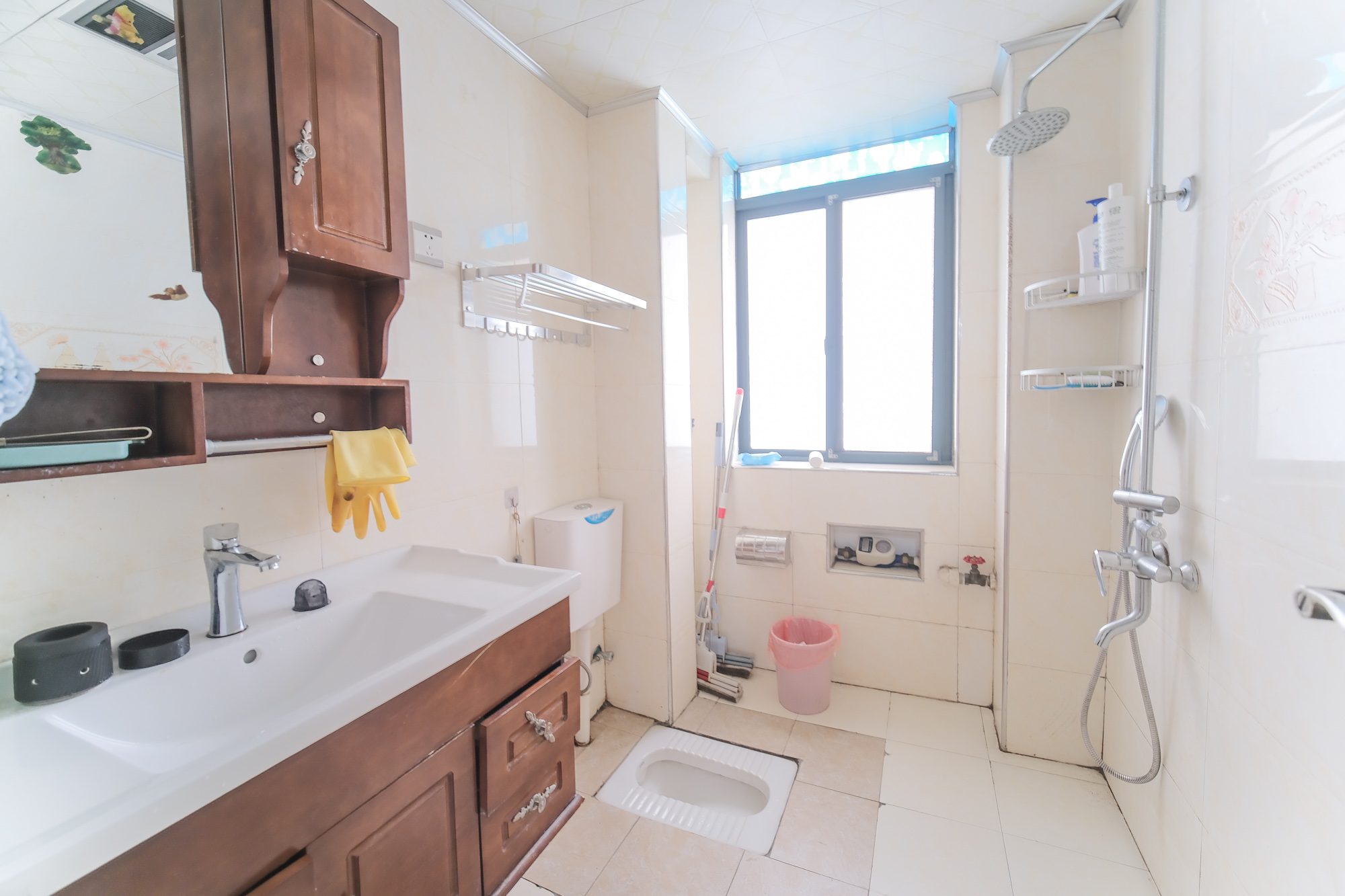 圆梦完美生活 5室2厅2卫 79.8万 圆梦完美生活 5室2厅2卫 79.8万卫生间