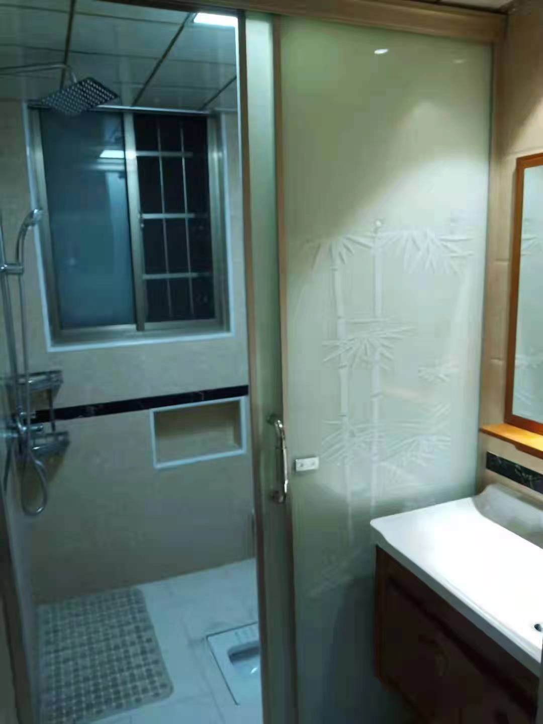 华新苑 3室2厅1卫 2400.0元/月 华新苑 3室2厅1卫 2400.0元/月室内图