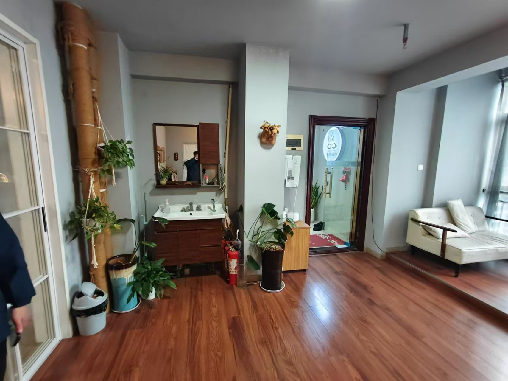 乐尚城 1室0厅1卫 1400.0元/月 乐尚城 1室0厅1卫 1400.0元/月室内图