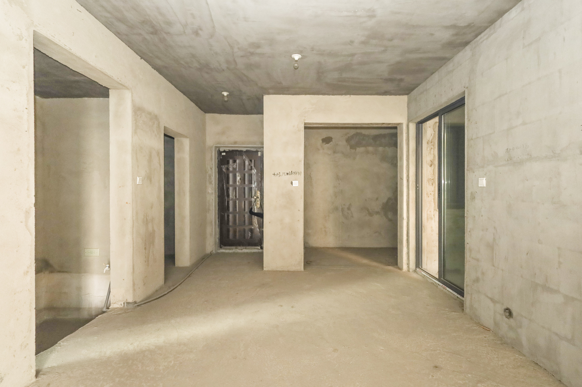 嘉宇北部湾A区 1室0厅0卫 65.8万 嘉宇北部湾A区 1室0厅0卫 65.8万客厅