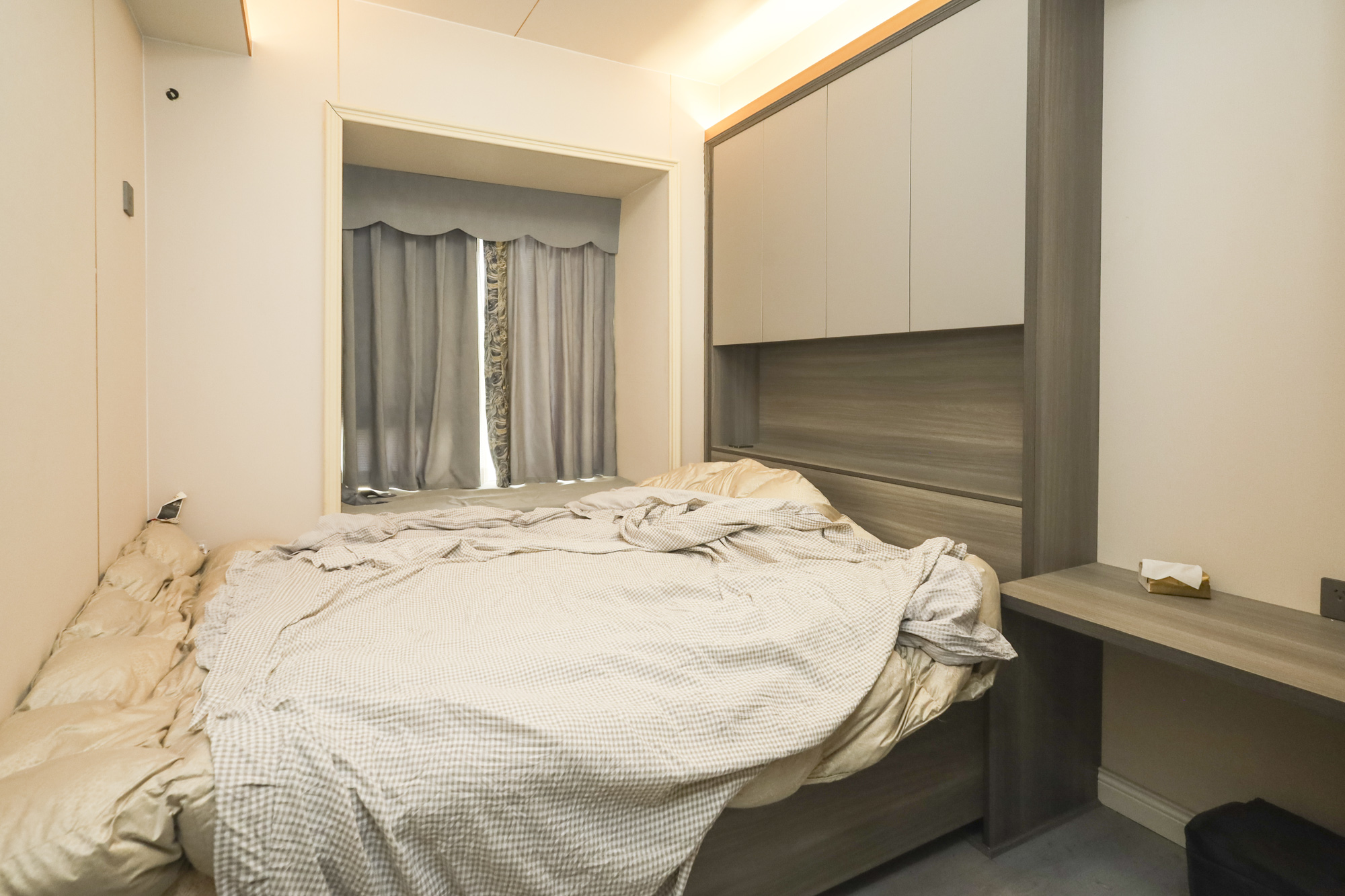 南璟滨江书苑 4室2厅2卫 85.0万 南璟滨江书苑 4室2厅2卫 85.0万卧室